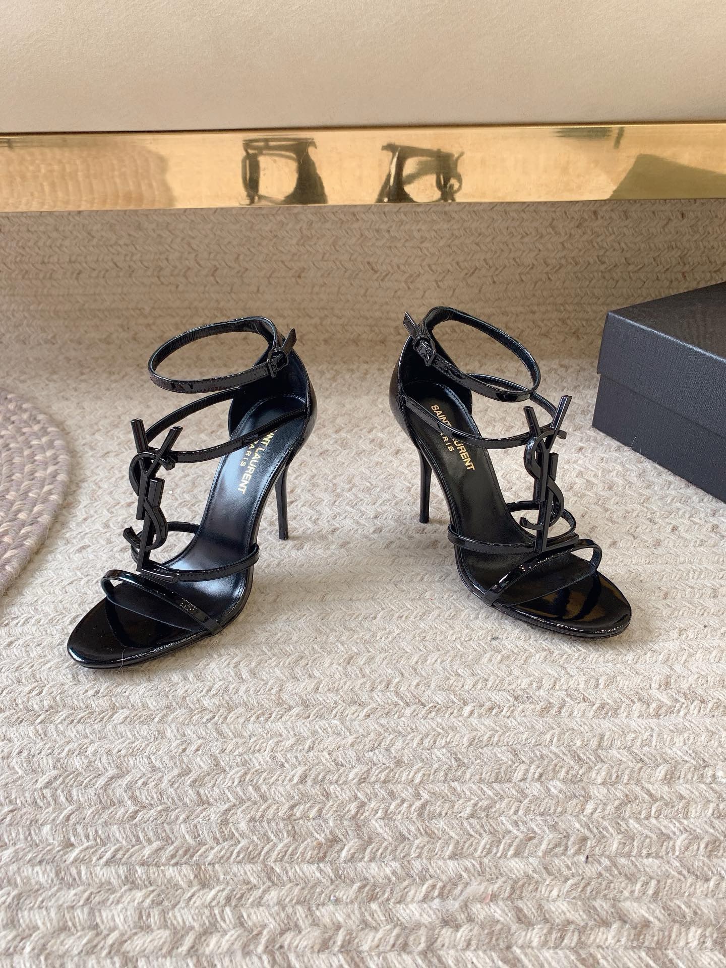 Bagsaaa Y51 Cassandra 100 all black patent leather sandals heels