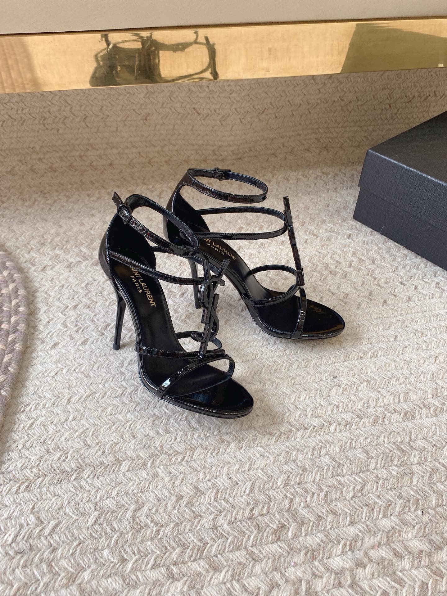 Bagsaaa Y51 Cassandra 100 all black patent leather sandals heels