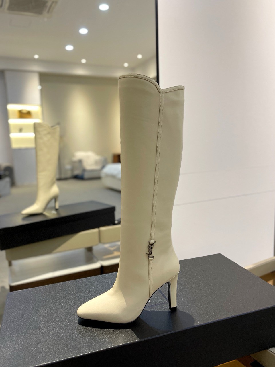 Bagsaaa Y51 LEather Ankle Long Boot