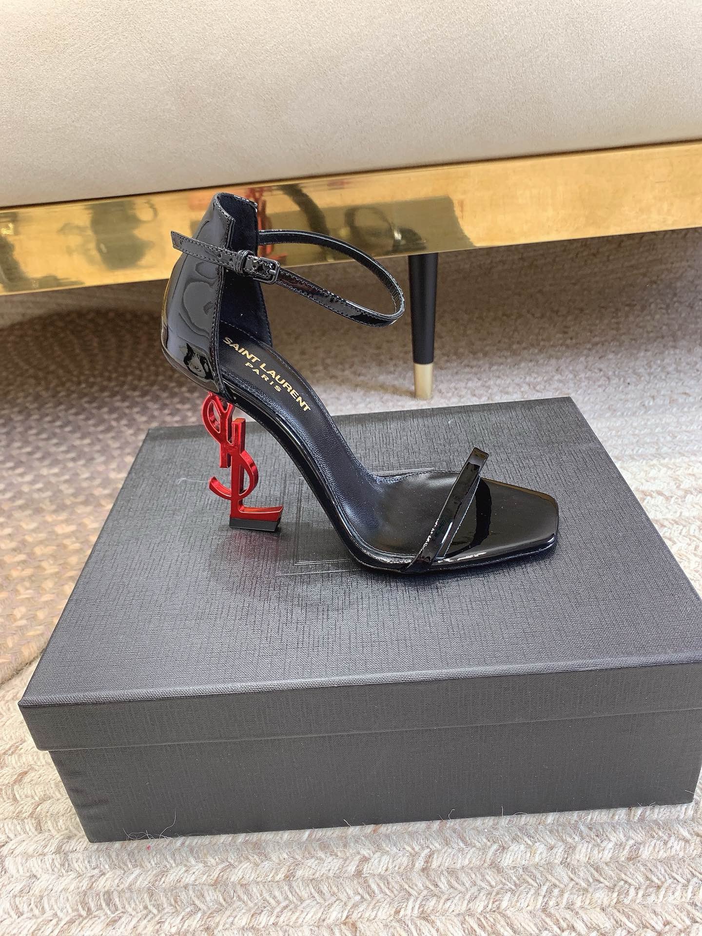 Bagsaaa Y51 Opyum black patent leather with red heel sandals 10.5cm