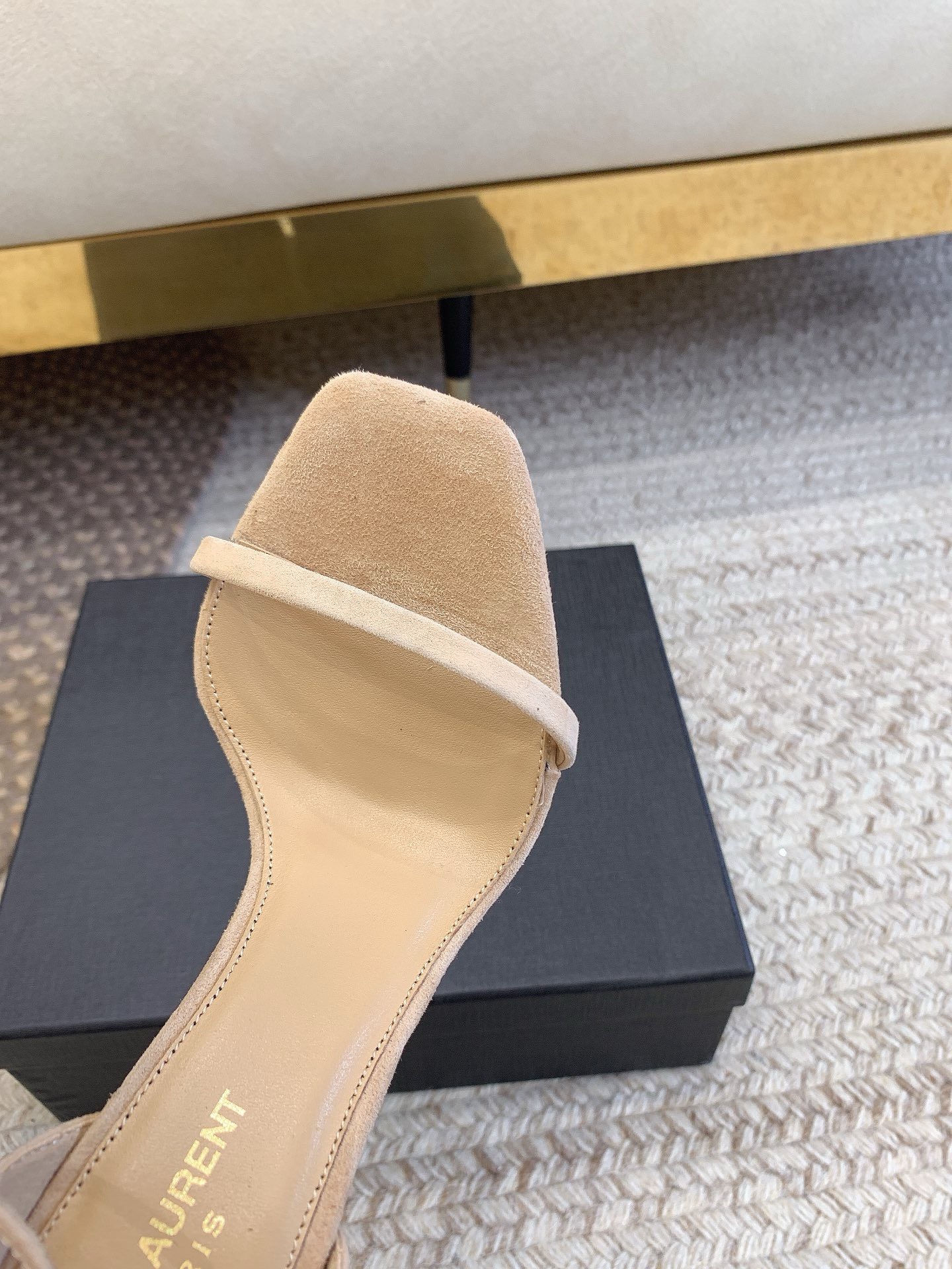 Bagsaaa Y51 Opyum beige suede leather sandals 10.5cm