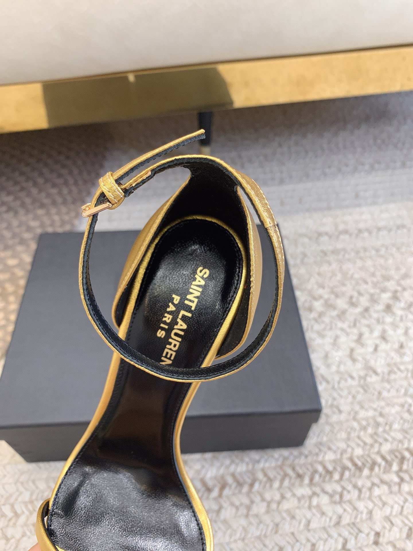 Bagsaaa Y51 Opyum gold leather sandals 10.5cm