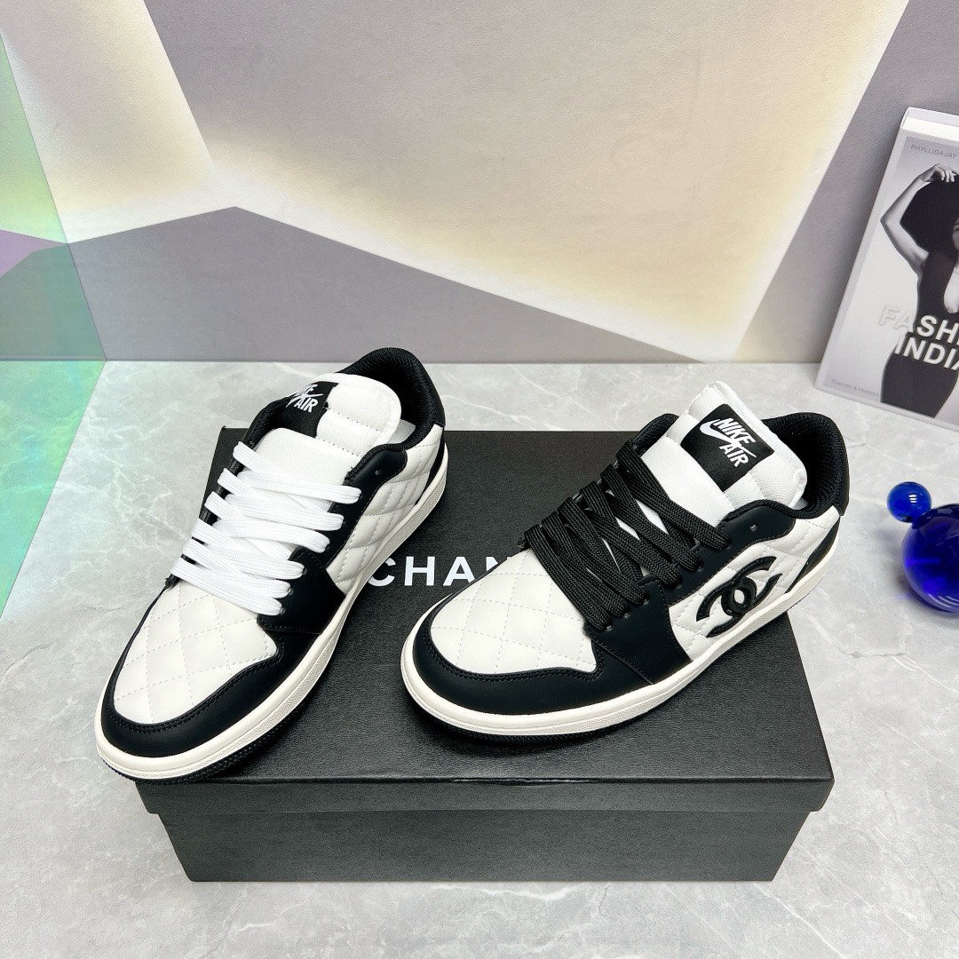 Bagsaaa Ch**el Low Top Sneakers Lambskin Leather Black