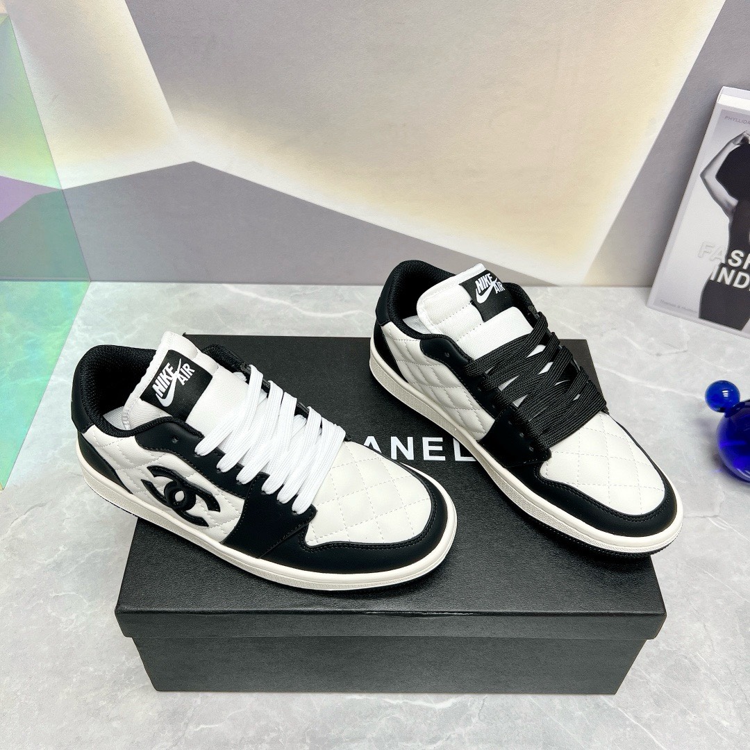 Bagsaaa Ch**el Low Top Sneakers Lambskin Leather Black