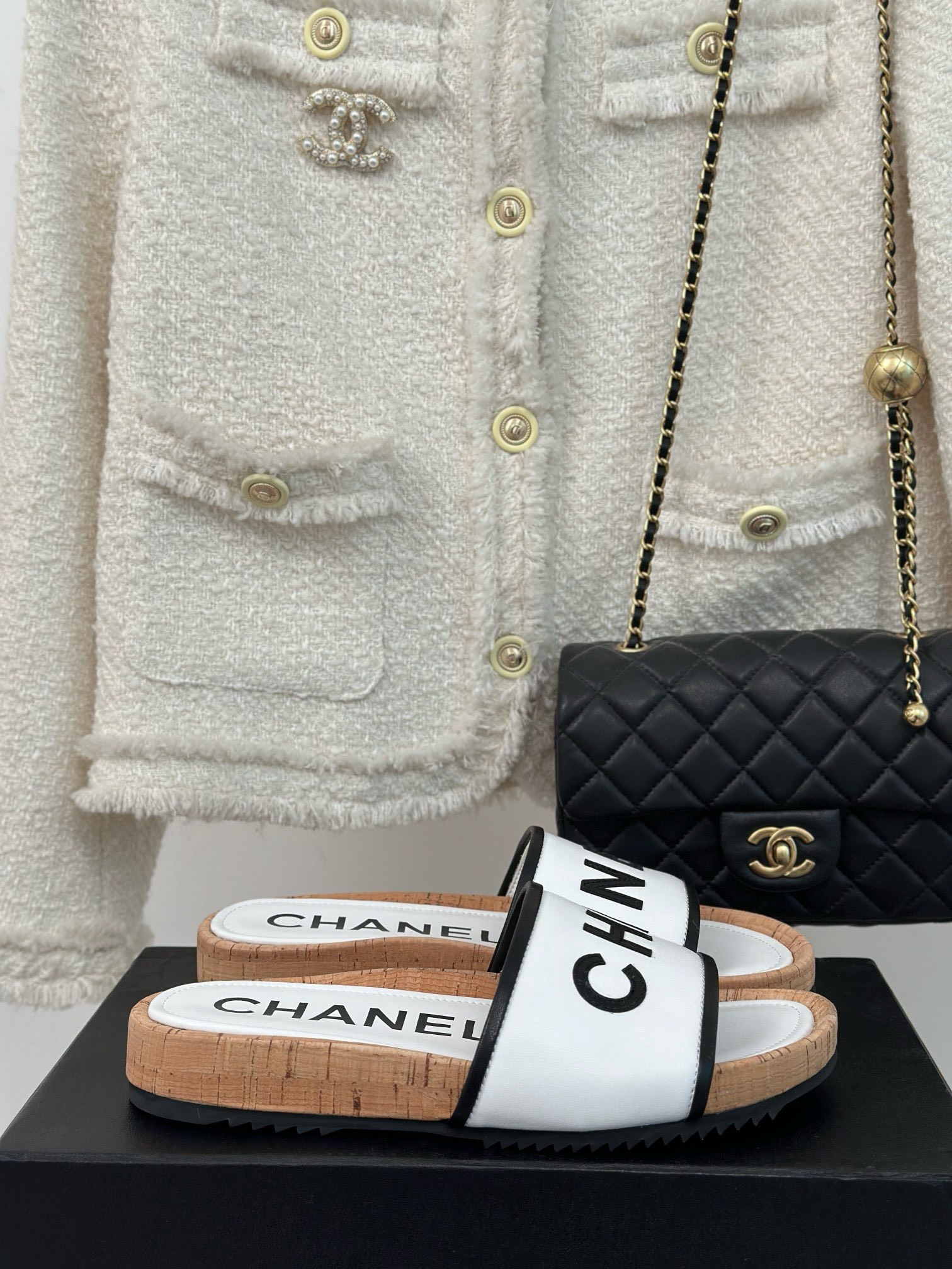 Bagsaaa Ch**el Flat Slides White