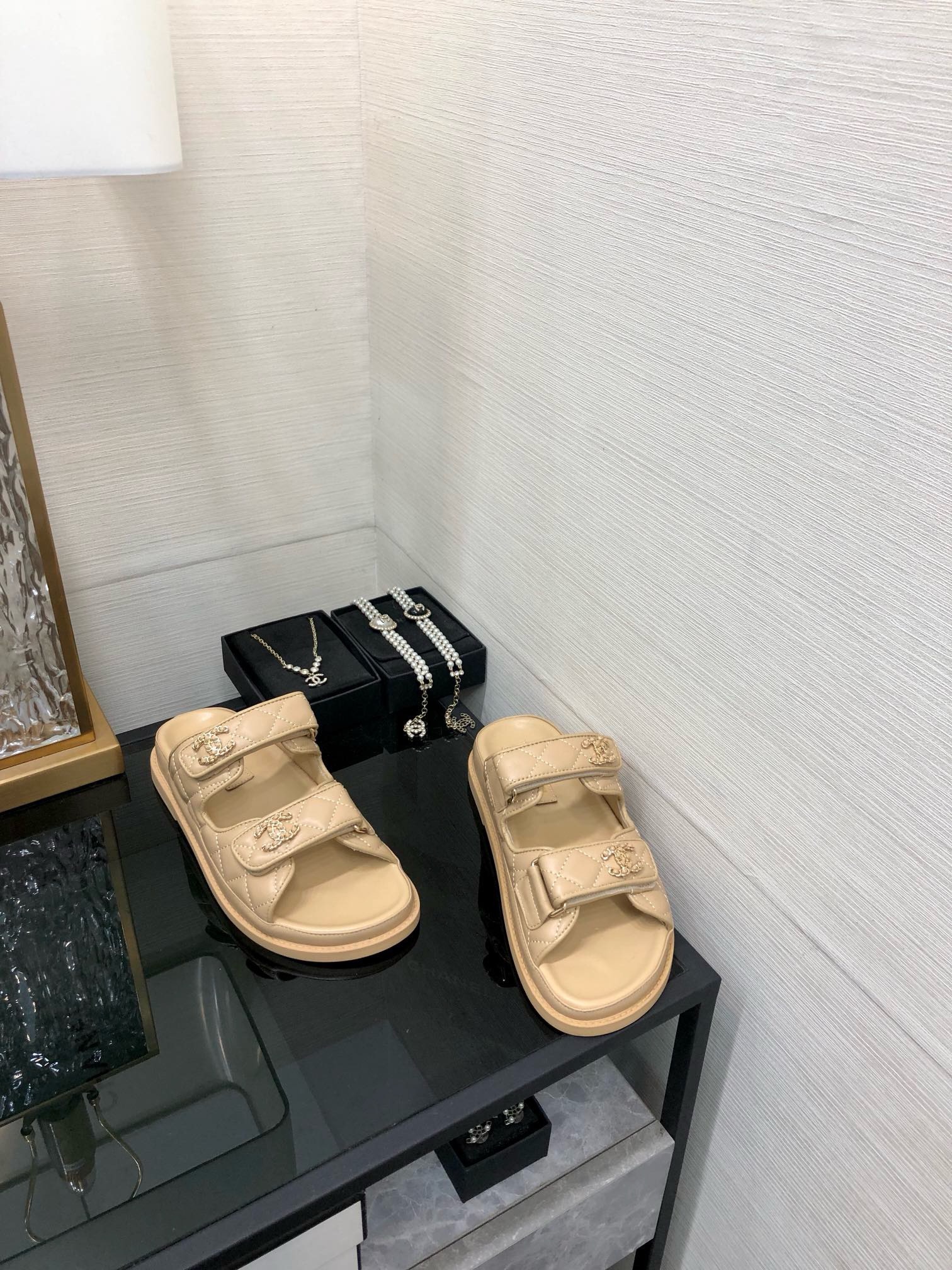 Bagsaaa Ch**el Dad Sandals In Beige