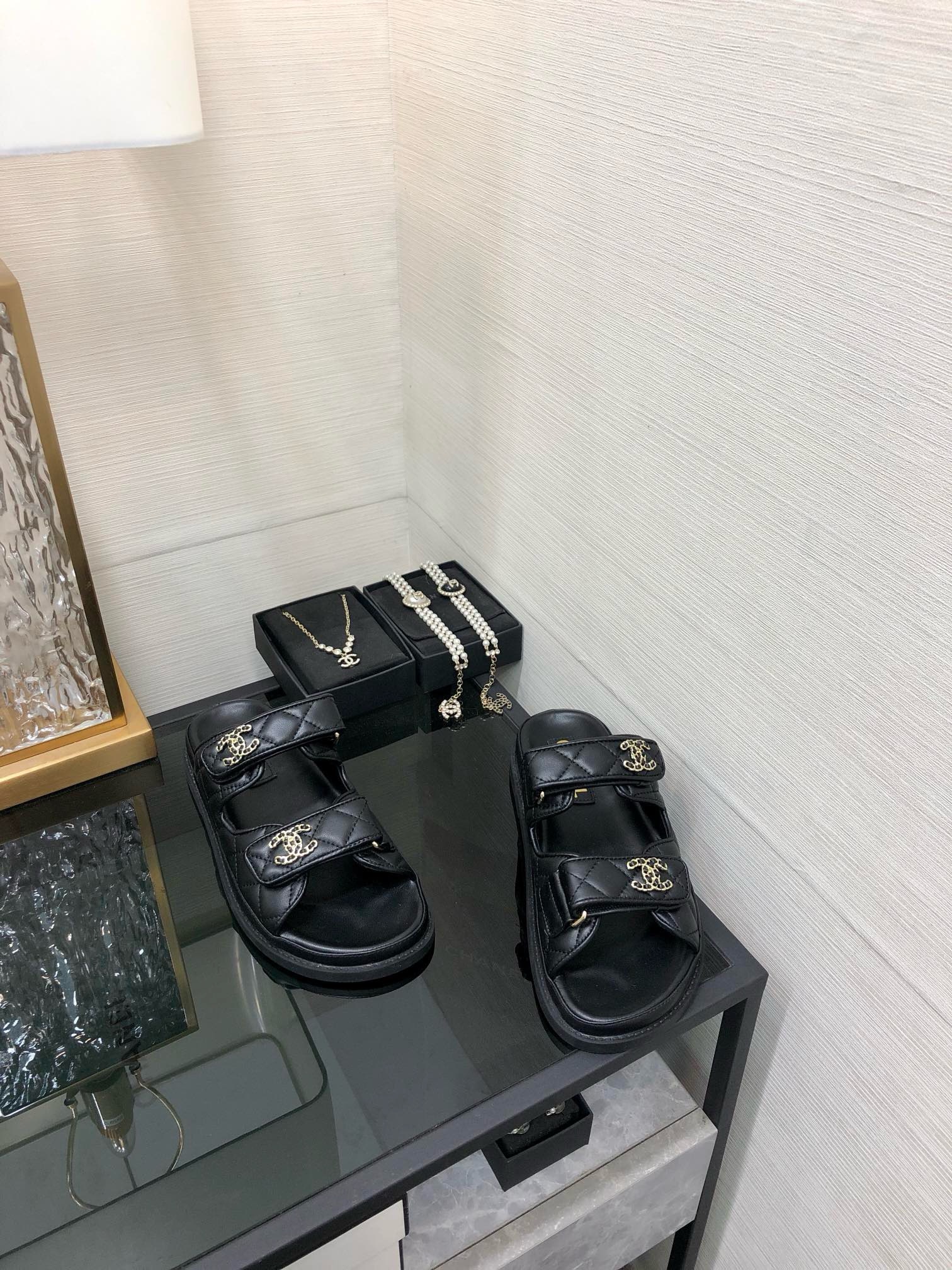 Bagsaaa Ch**el Dad Sandals In Black