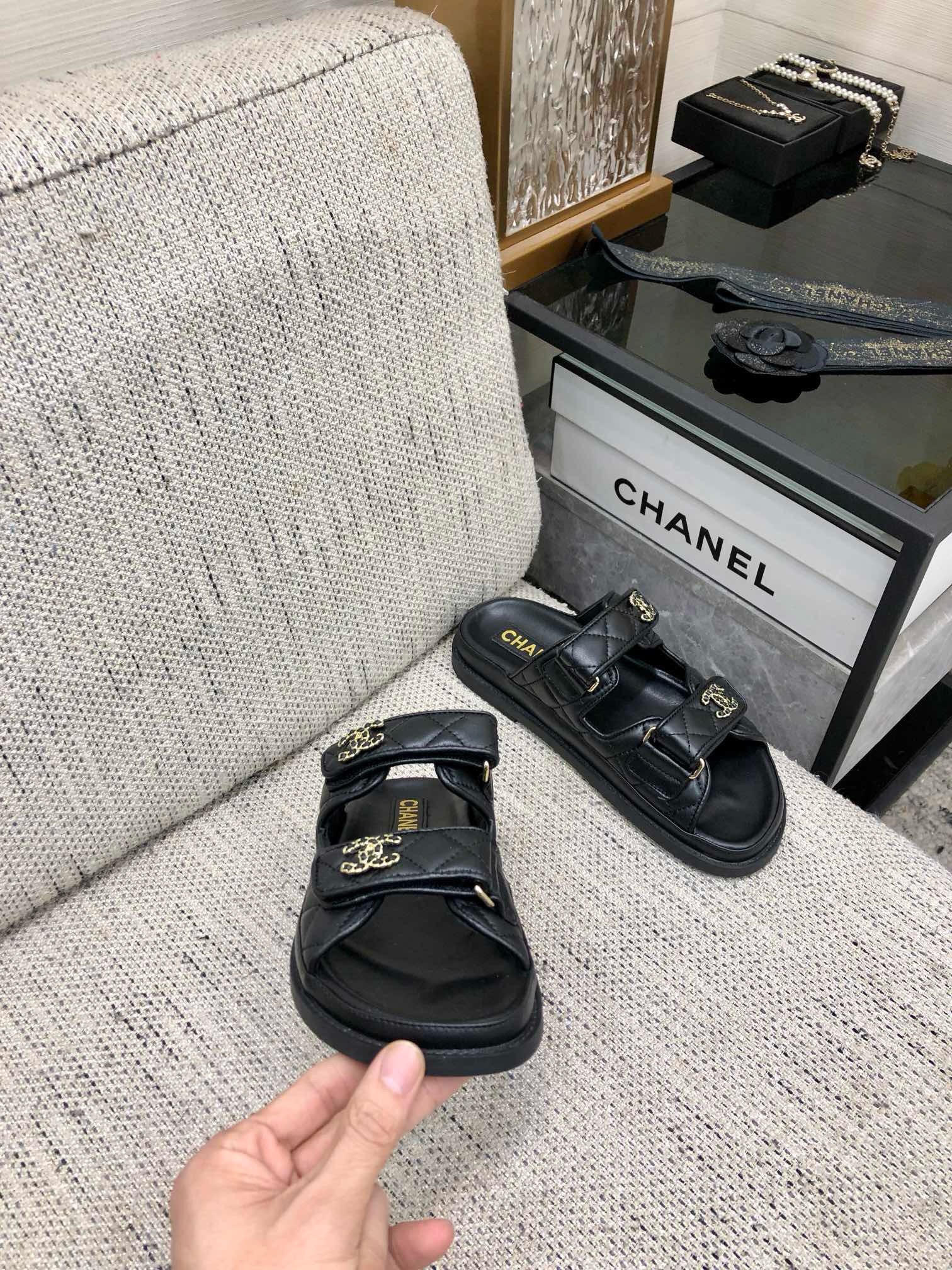 Bagsaaa Ch**el Dad Sandals In Black