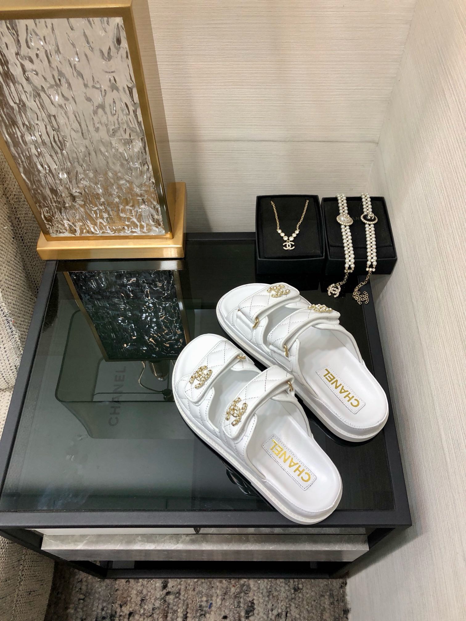 Bagsaaa Ch**el Dad Sandals In White