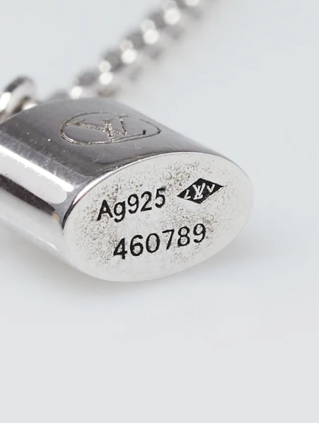 Bagsaaa L0vis Vvtt0n Lockit Bracelet