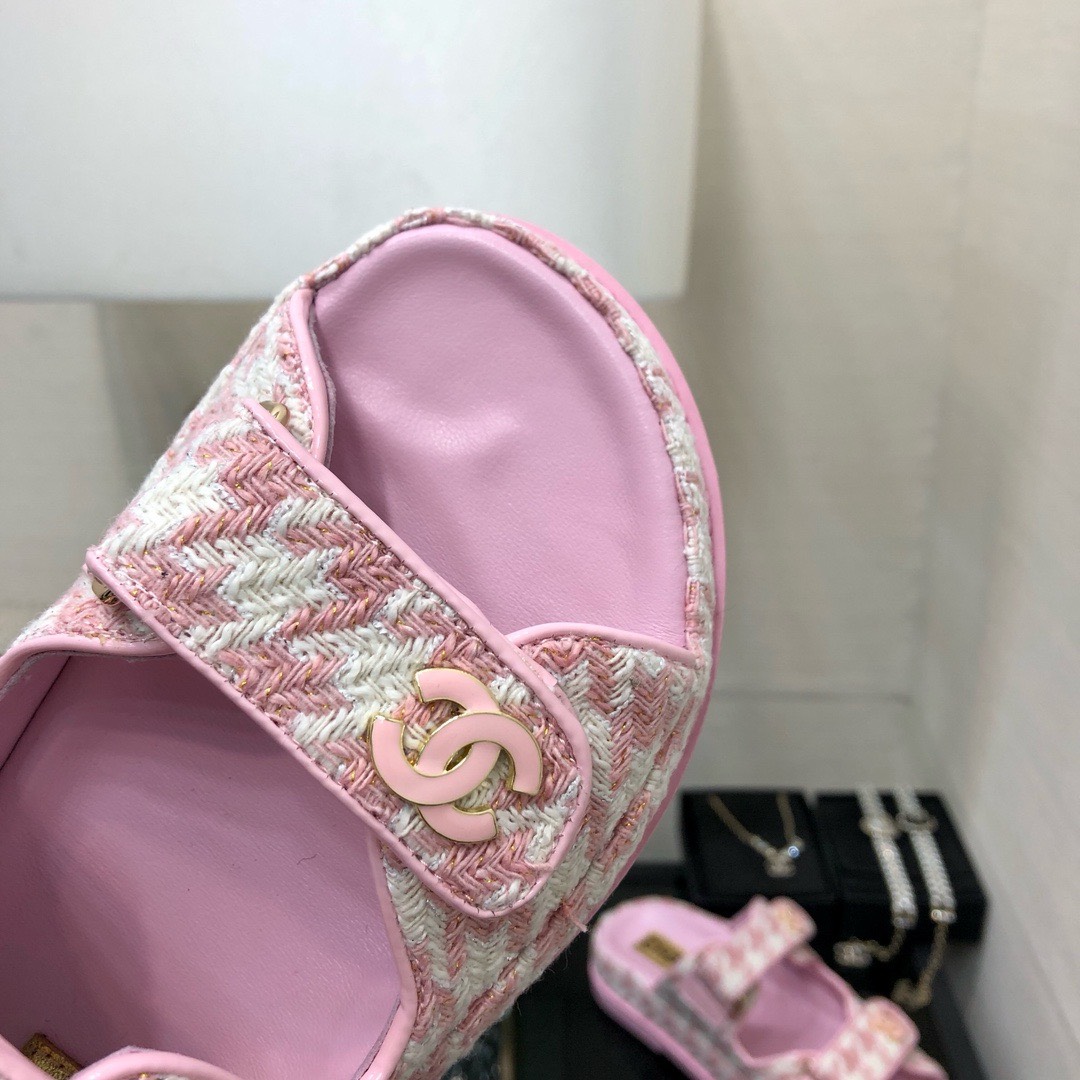 Bagsaaa Ch**el Dad Sandals In Pink Tweed