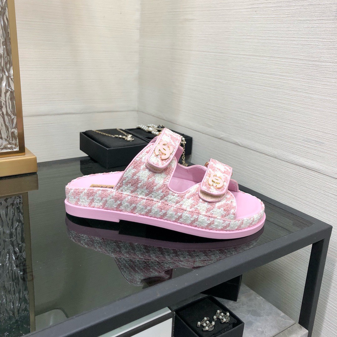 Bagsaaa Ch**el Dad Sandals In Pink Tweed