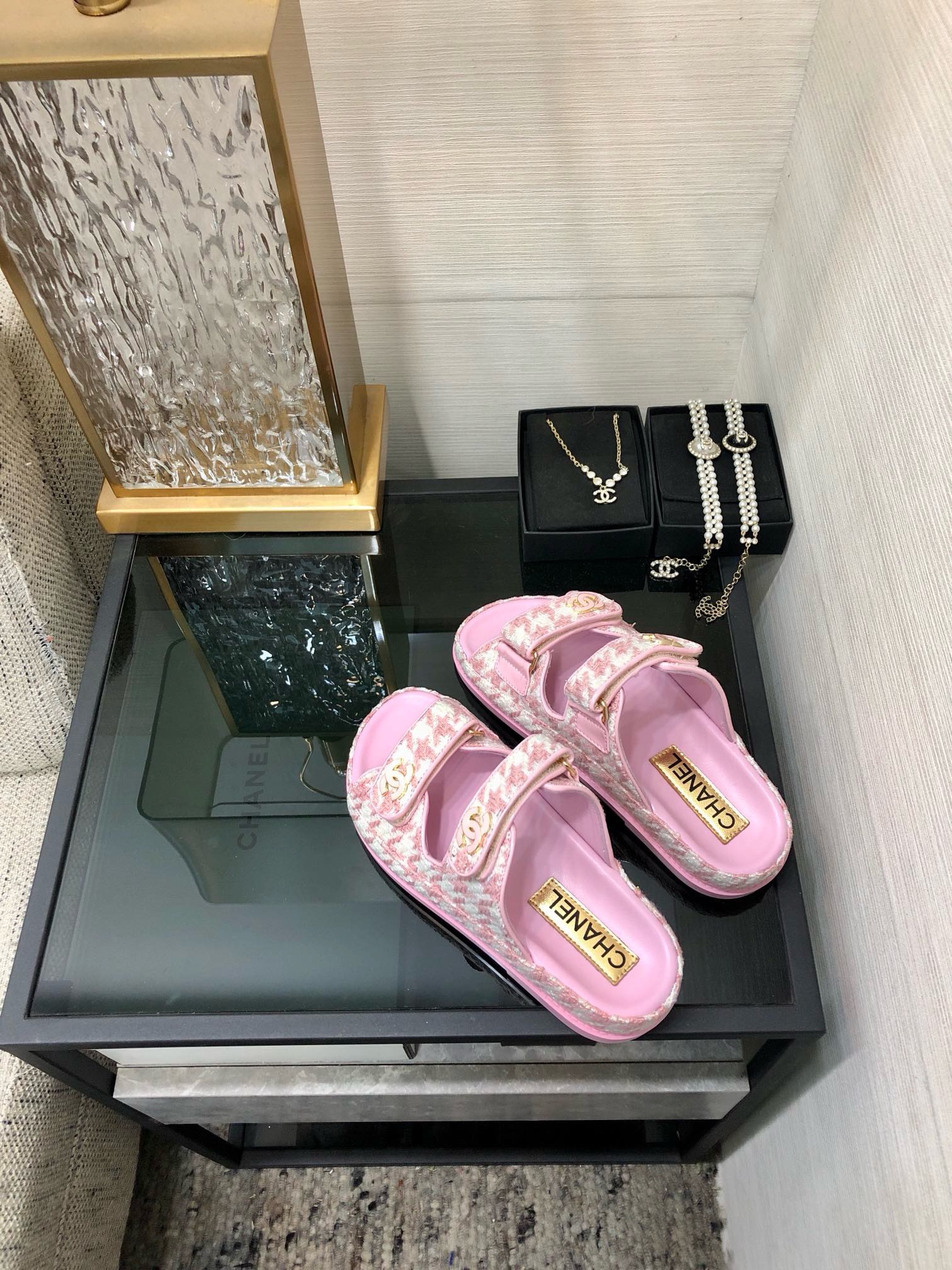 Bagsaaa Ch**el Dad Sandals In Pink Tweed