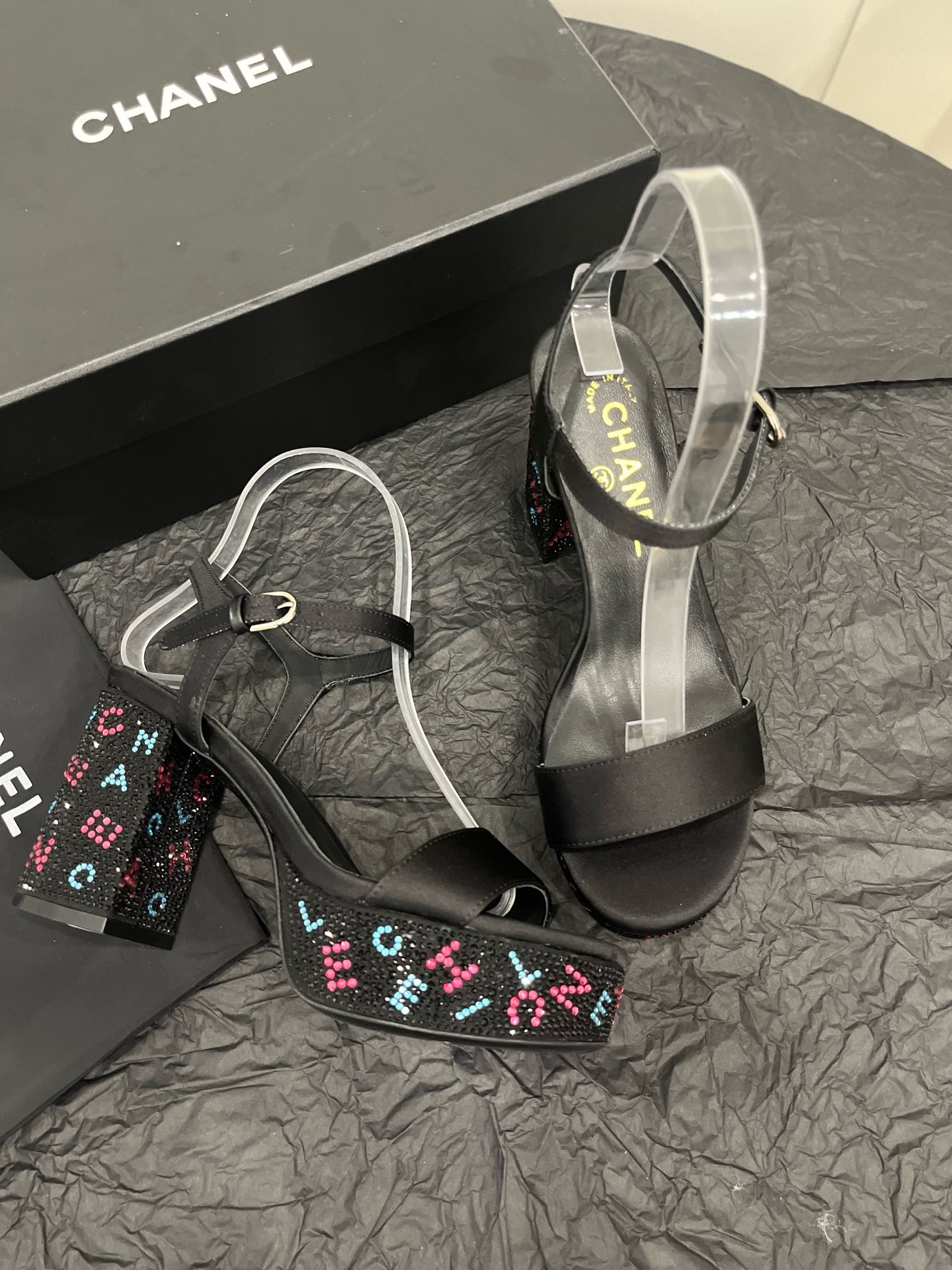 Bagsaaa Ch**el D1am0nd Heels