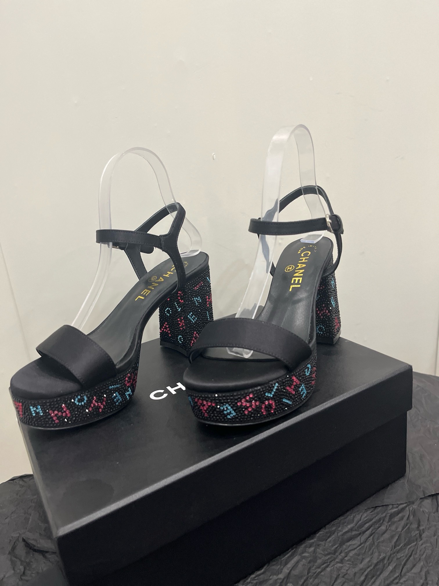 Bagsaaa Ch**el D1am0nd Heels