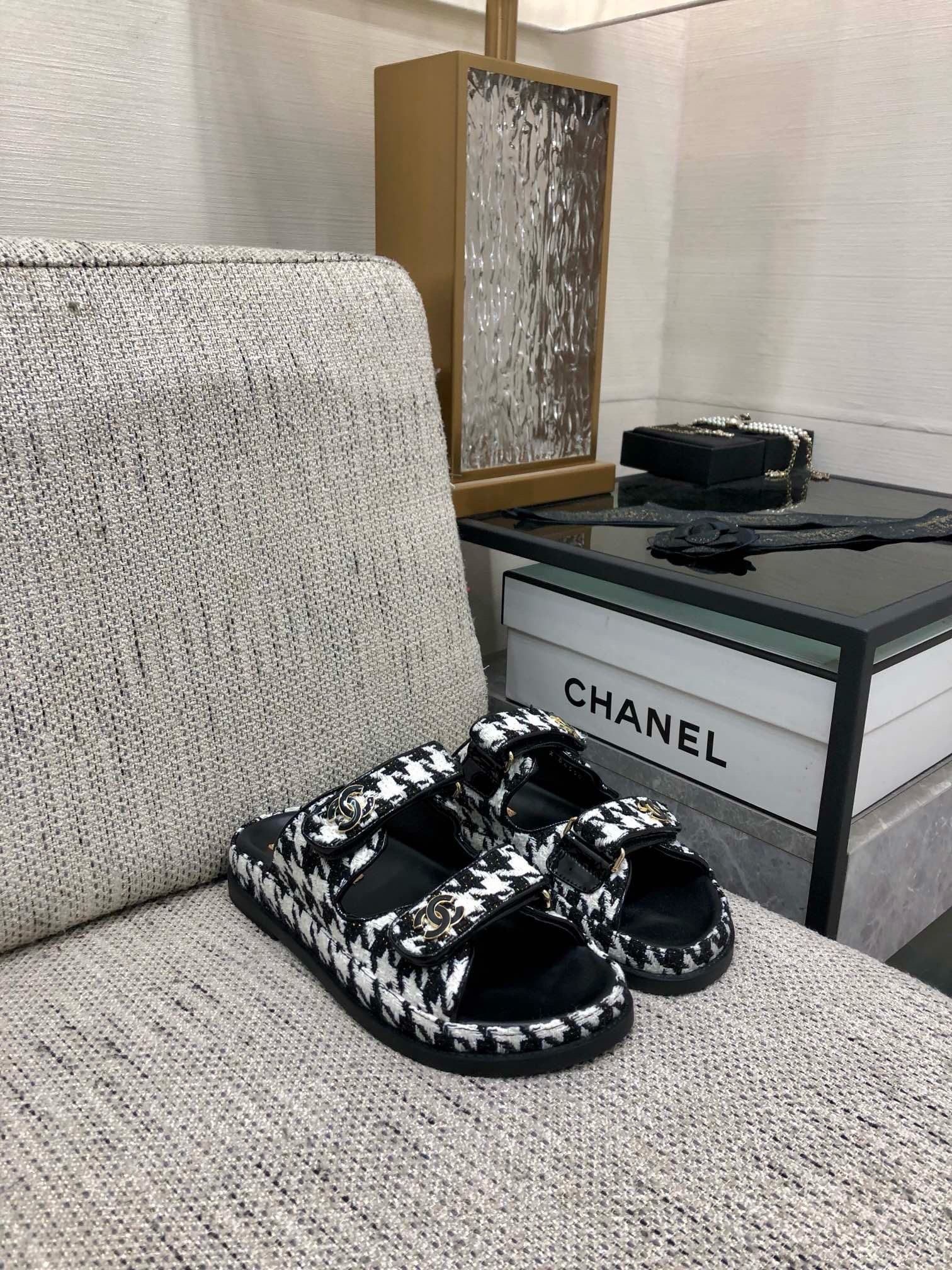 Bagsaaa Ch**el Dad Sandals In Black Tweed
