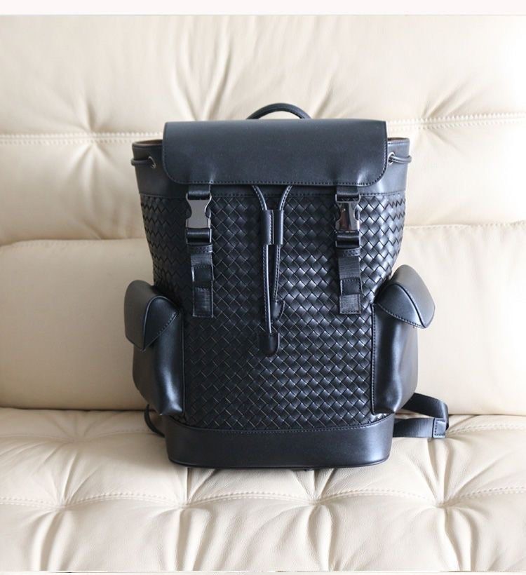 Bagsaaa B0tt*ga Ven*ta Intrecciato Flap Backpack Black - 38x26x15cm