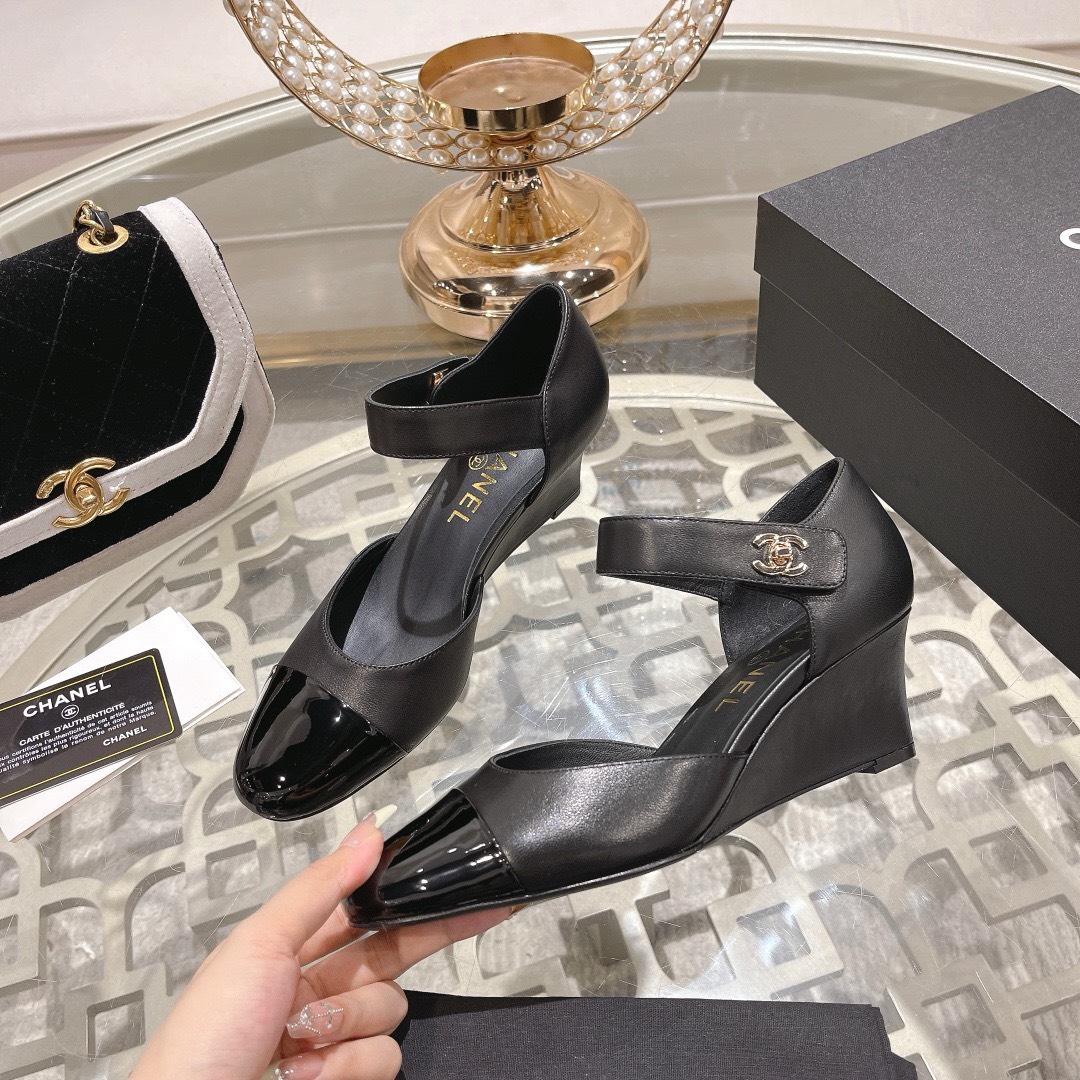Bagsaaa Ch**el Mary Janes Black shoes