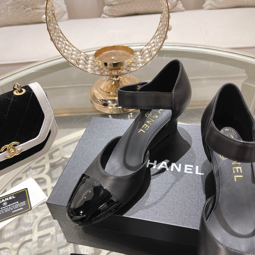 Bagsaaa Ch**el Mary Janes Black shoes