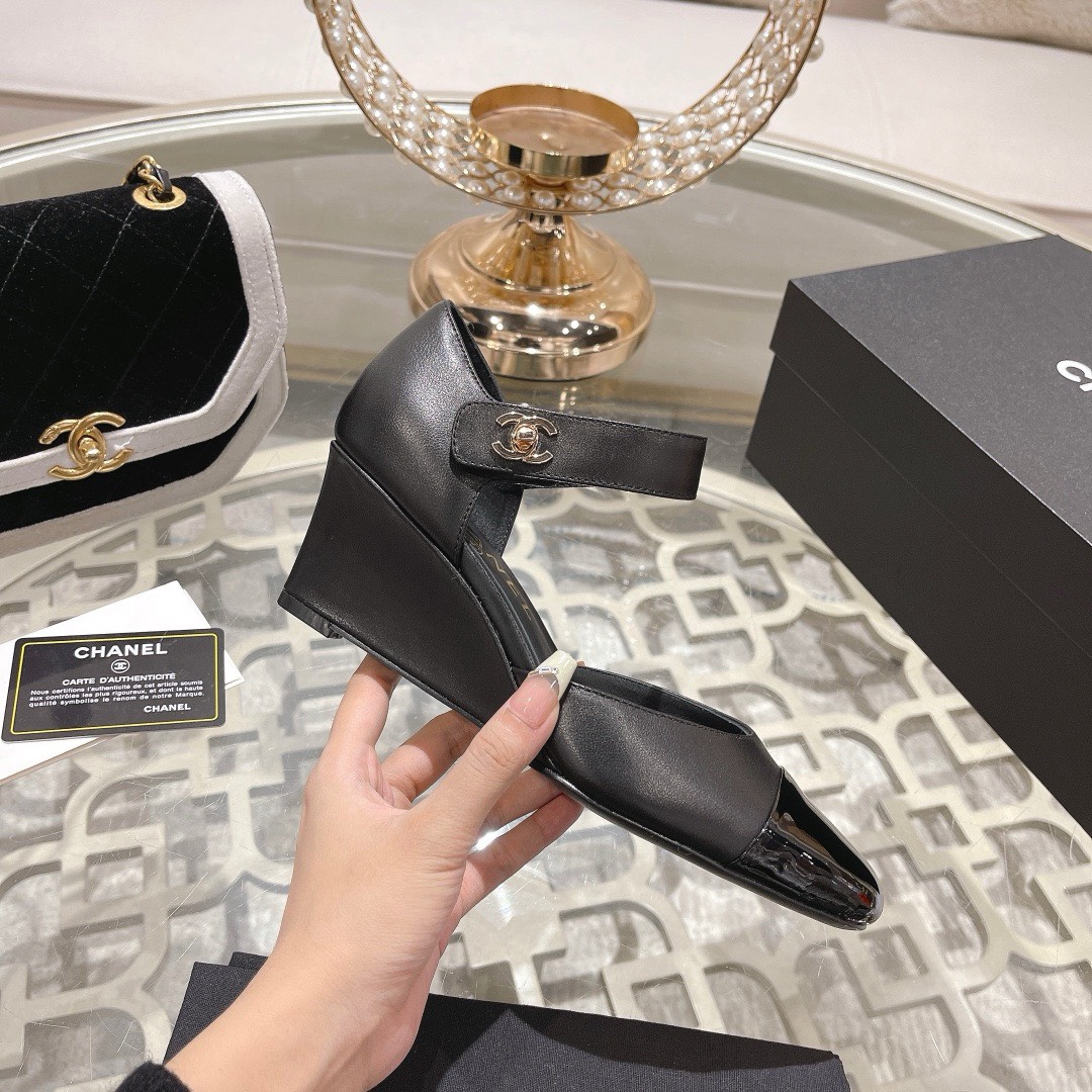 Bagsaaa Ch**el Mary Janes Black shoes