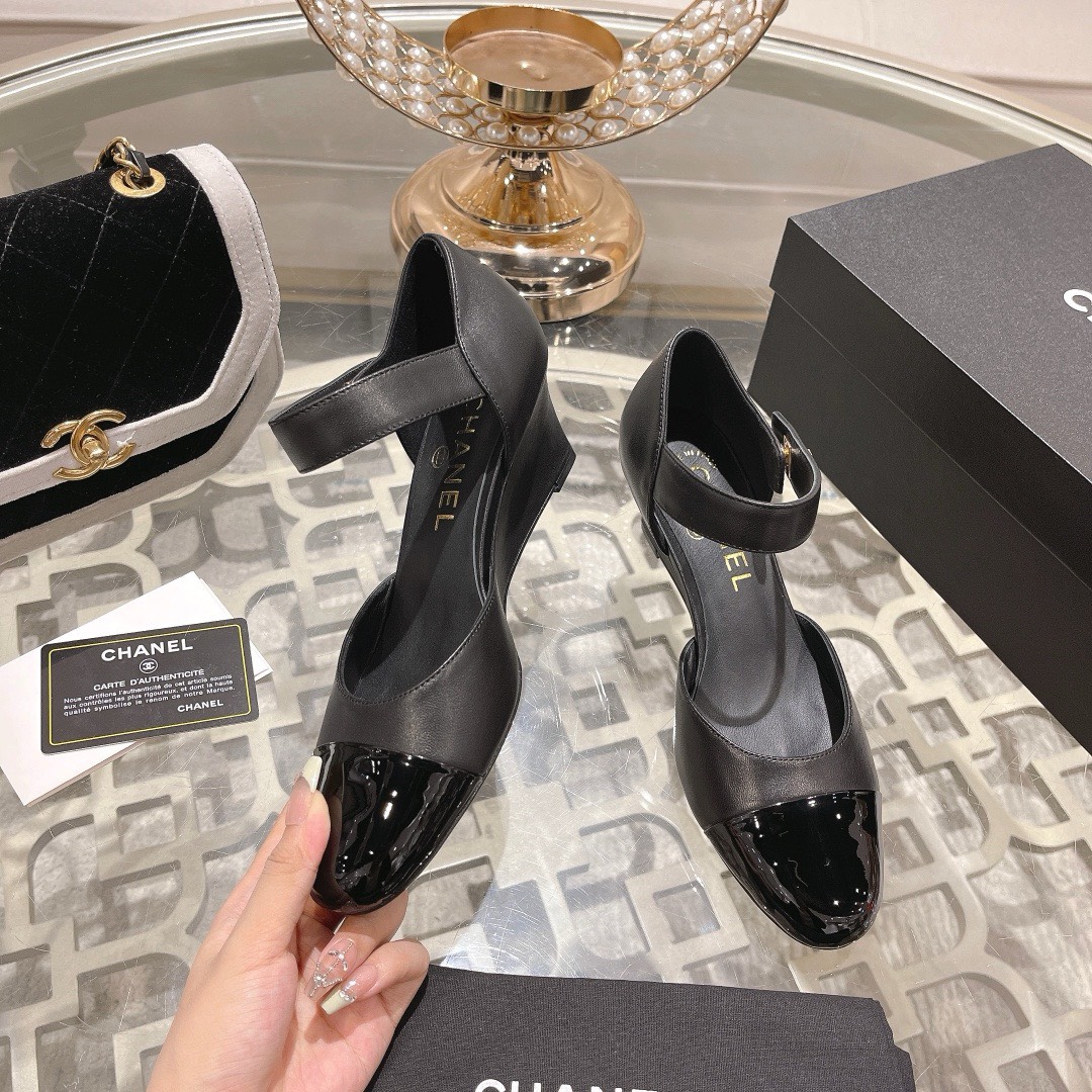 Bagsaaa Ch**el Mary Janes Black shoes