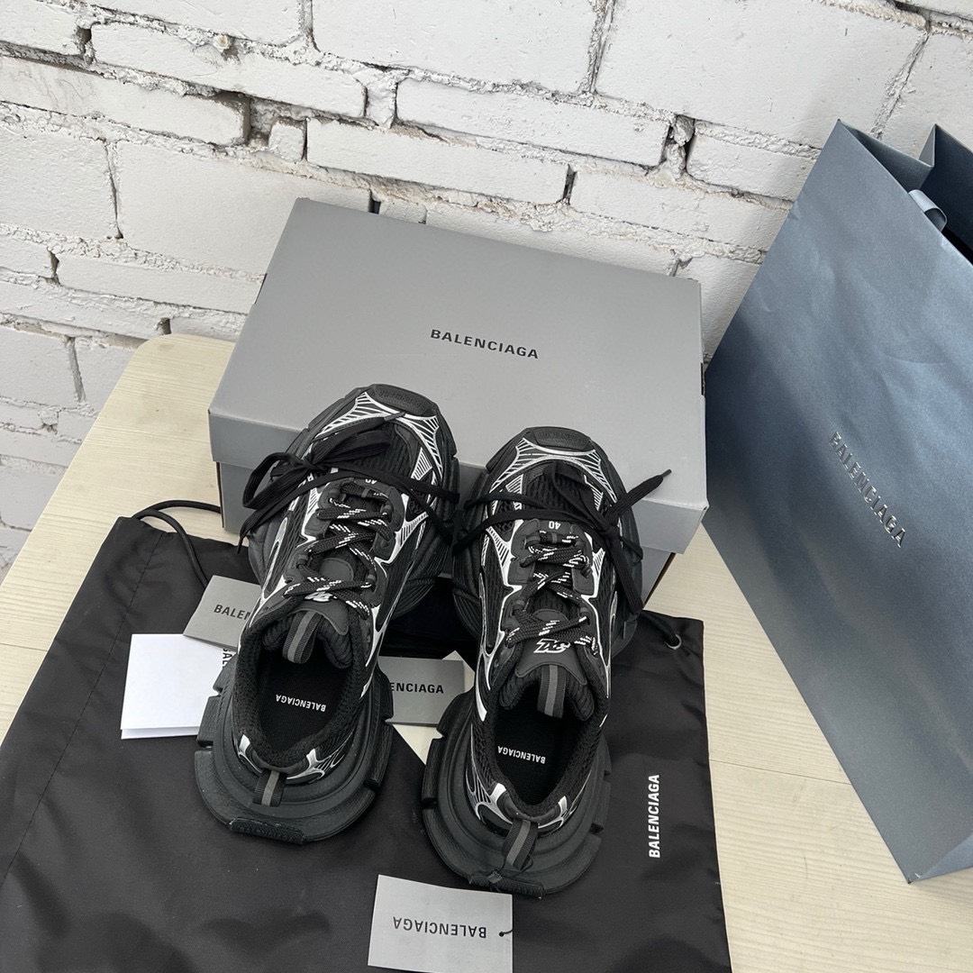 Bagsaaa Ba1en*iaga 3XL Black