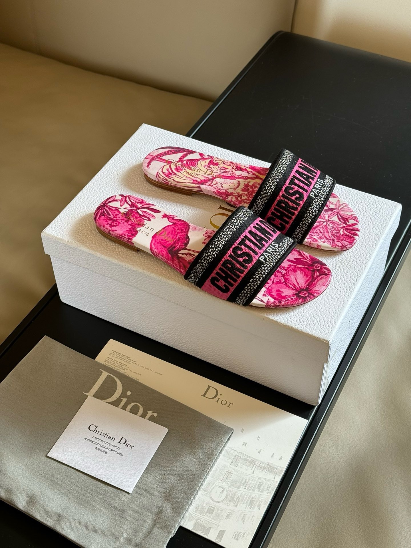 Bagsaaa D10r Dway Pink Slides 02