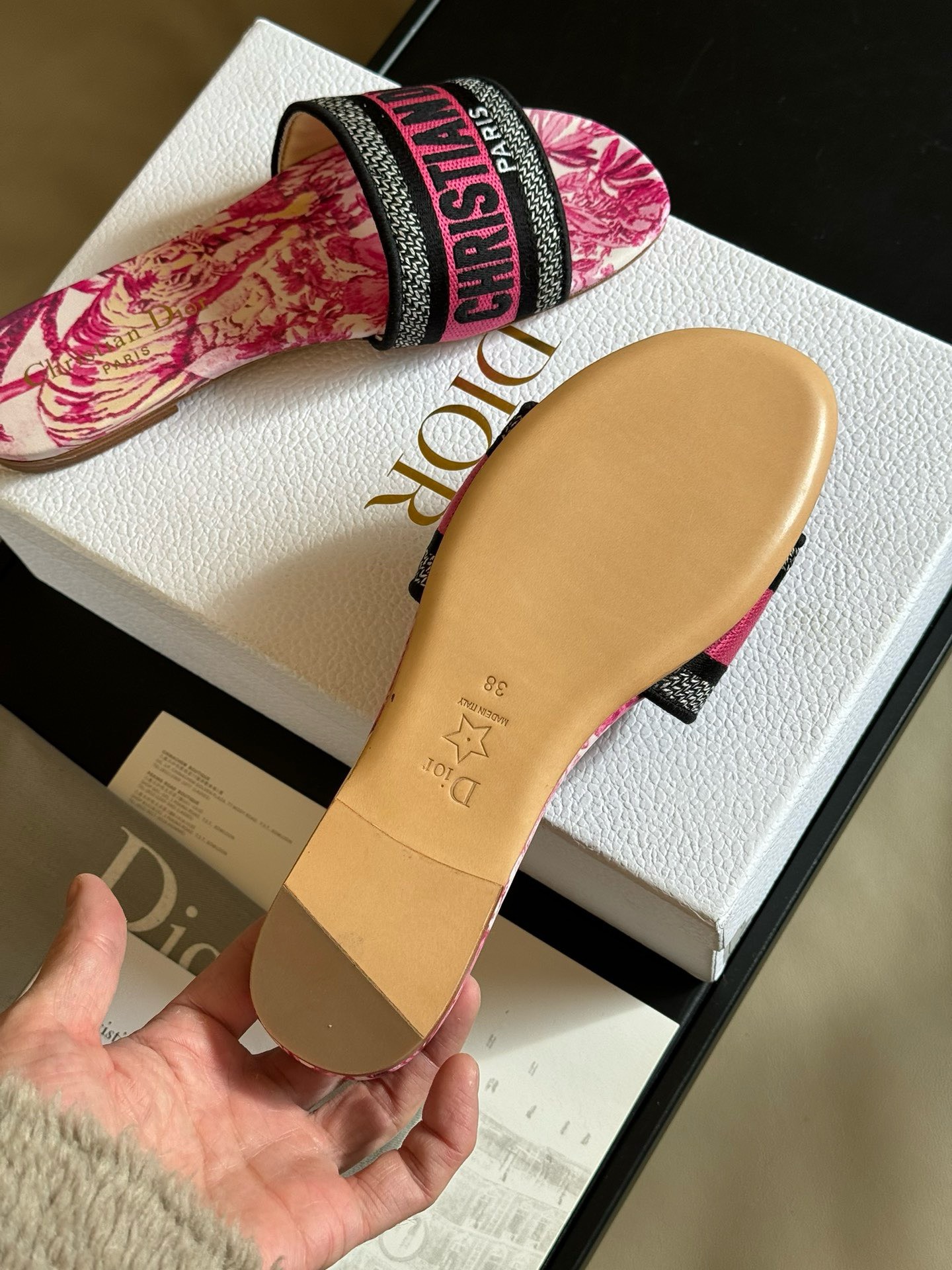 Bagsaaa D10r Dway Pink Slides 02