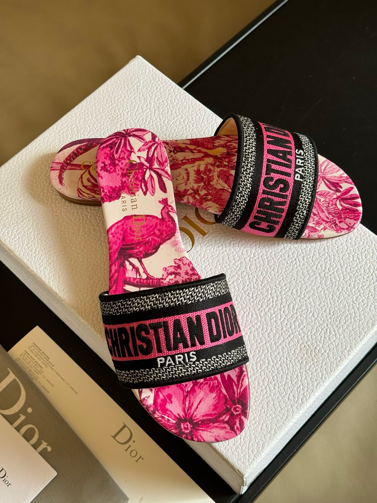 Bagsaaa D10r Dway Pink Slides 02