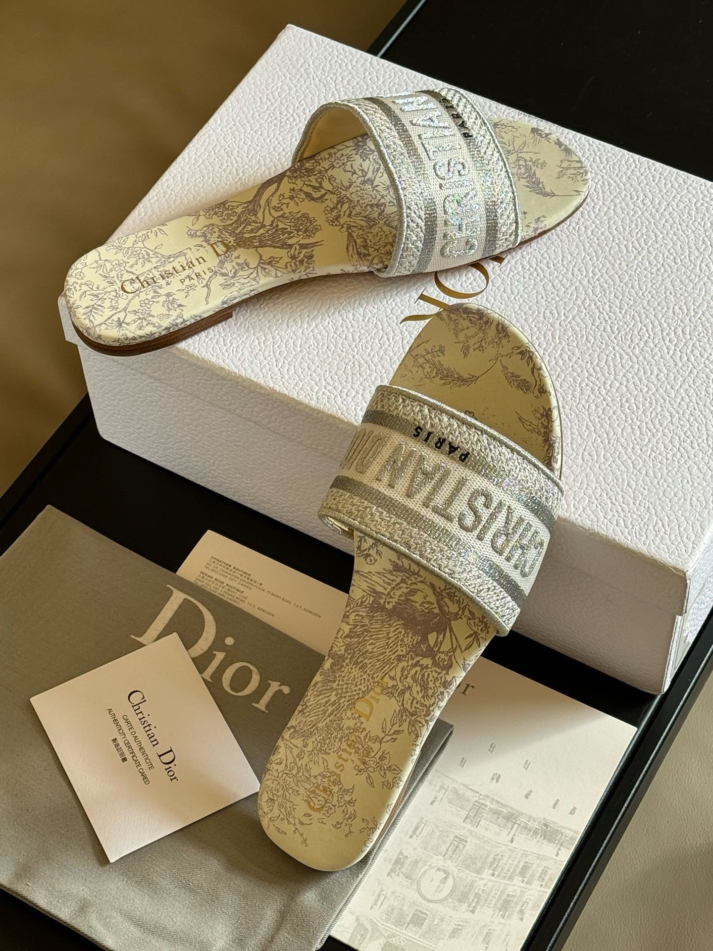 Bagsaaa D10r Dway Light Grey Slides