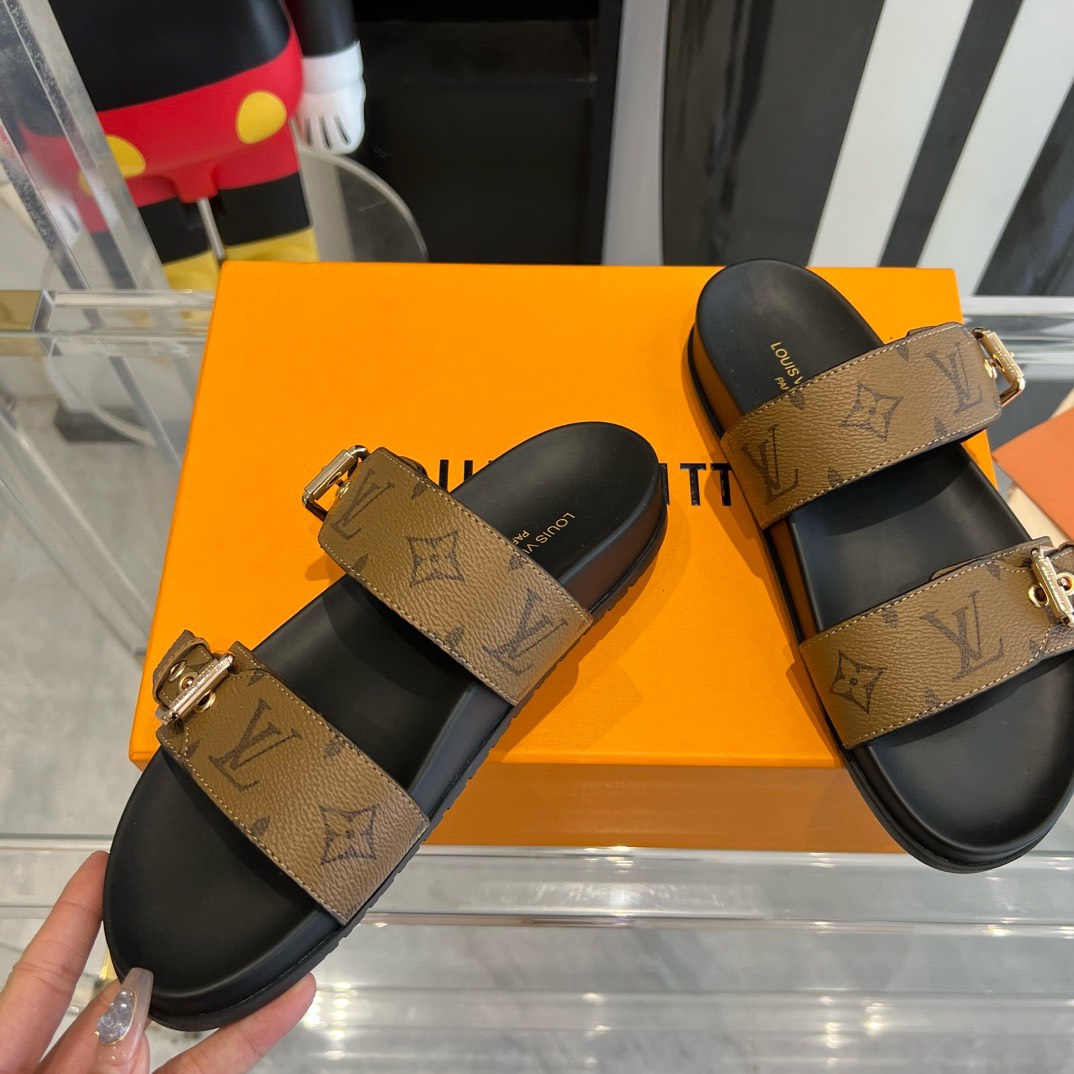 Bagsaaa L0vis Vvtt0n Rubber Sole Slides Light Brown