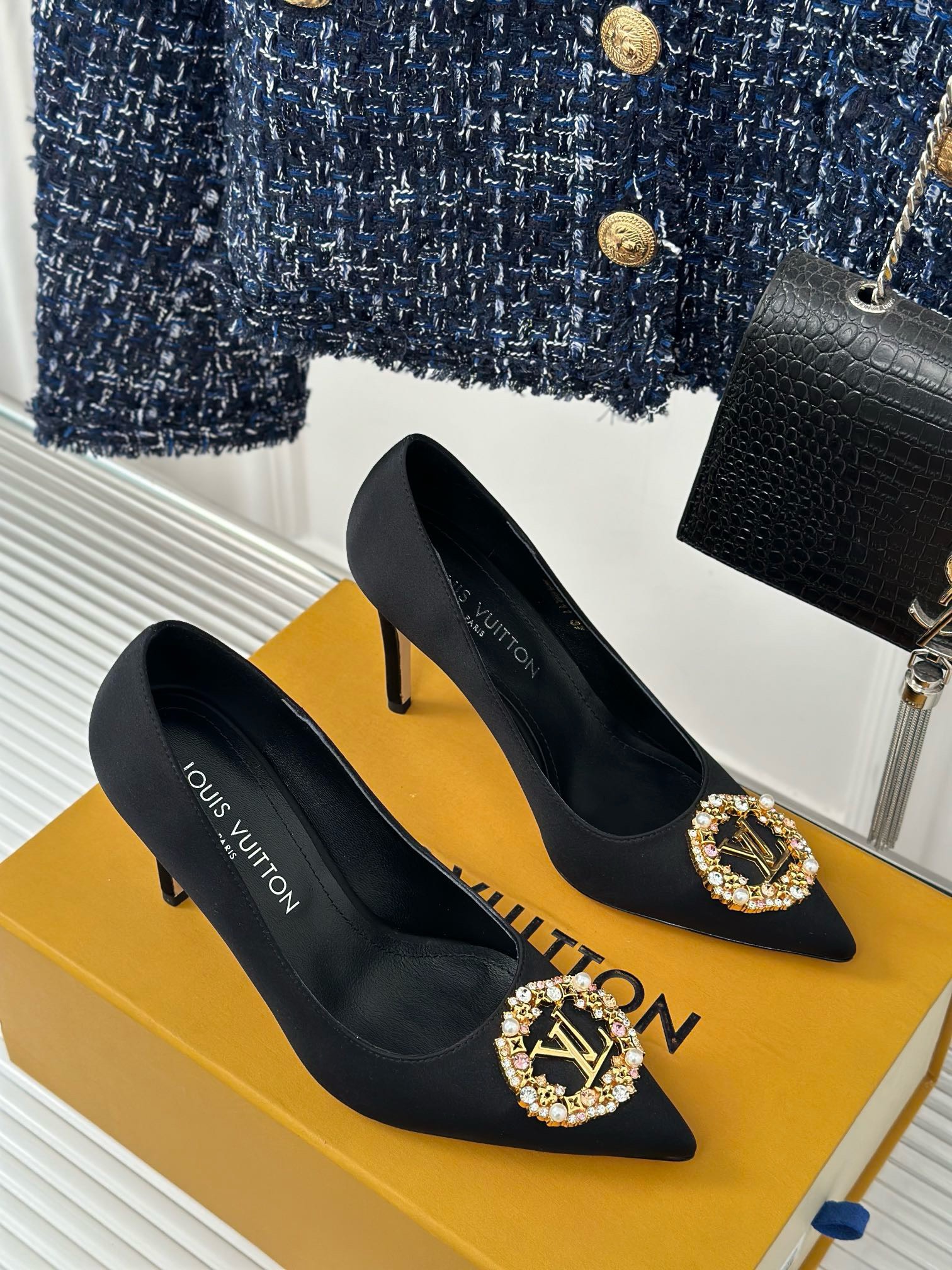 Bagsaaa L0vis Vvtt0n Black Heels