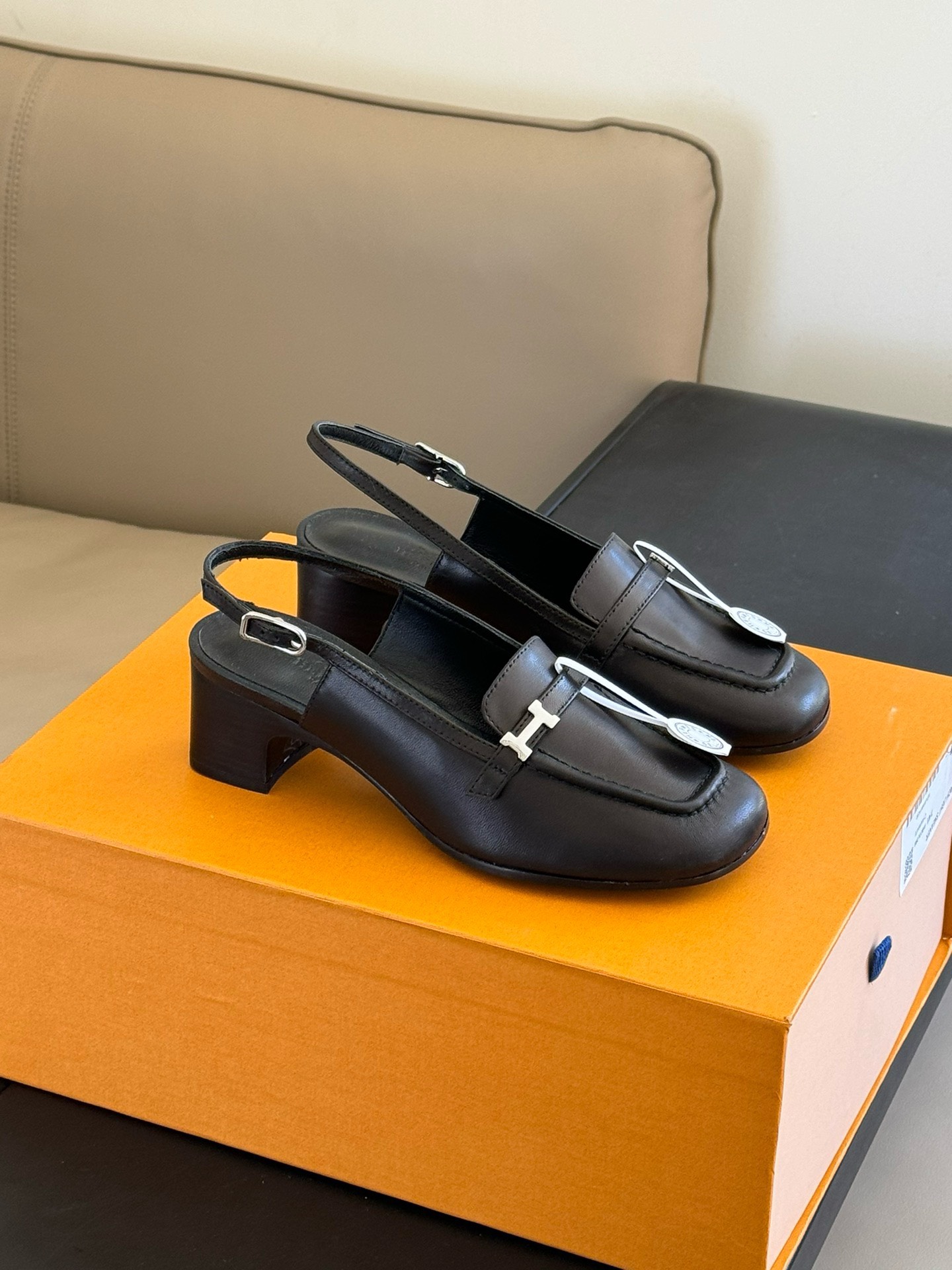 Bagsaaa H**me5 Infinie 50 Black Pumps