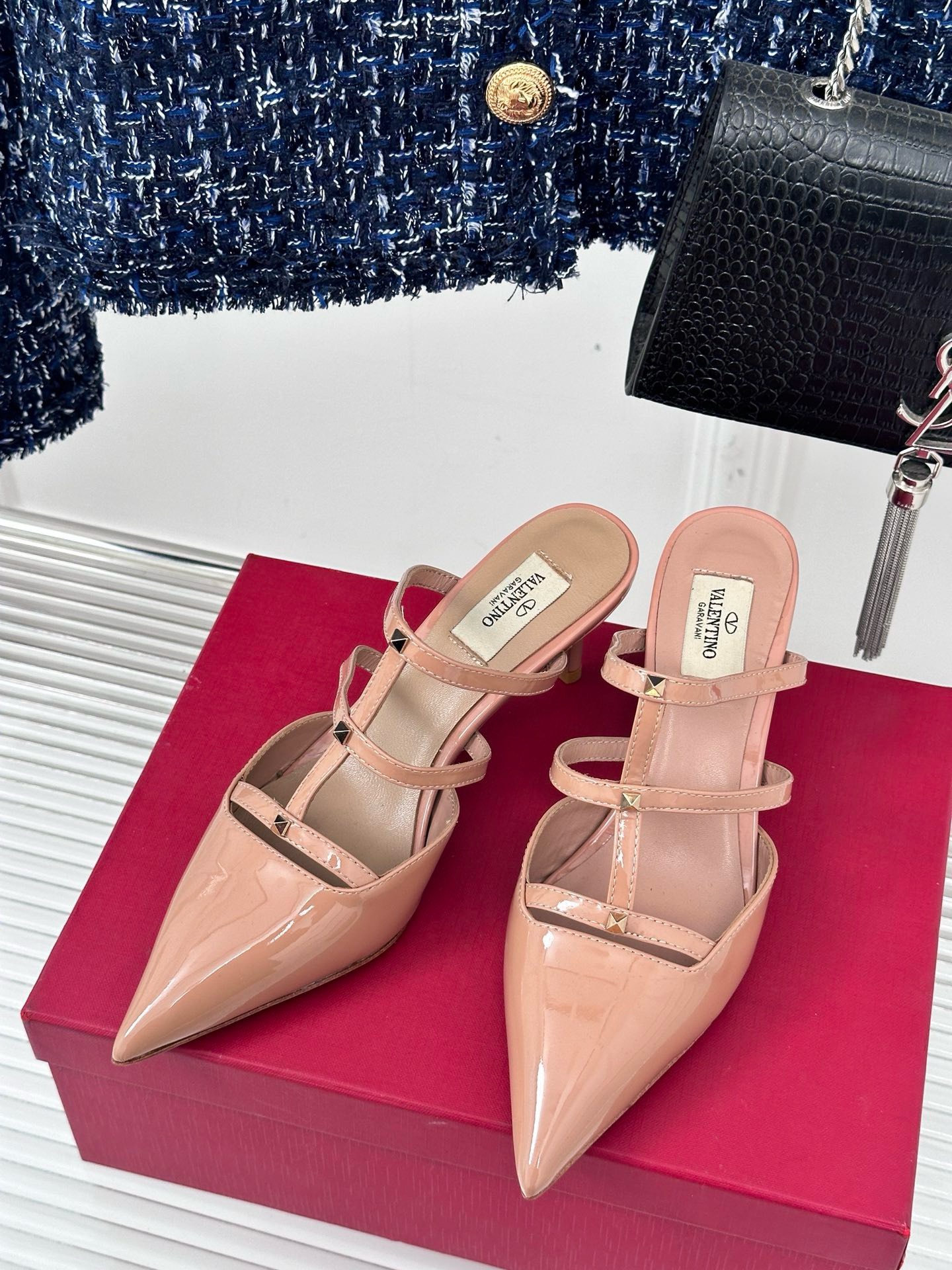 Bagsaaa Va1e*ntin0 Rockstud Slingback Beige Patent Leather