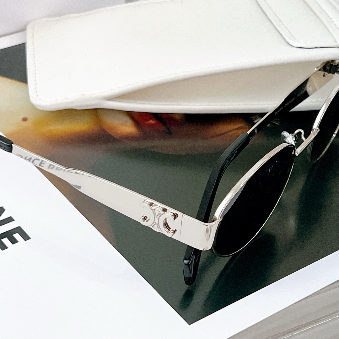 Bagsaaa Ce1i*e Triomphe Metal sunglasses silver/smoke