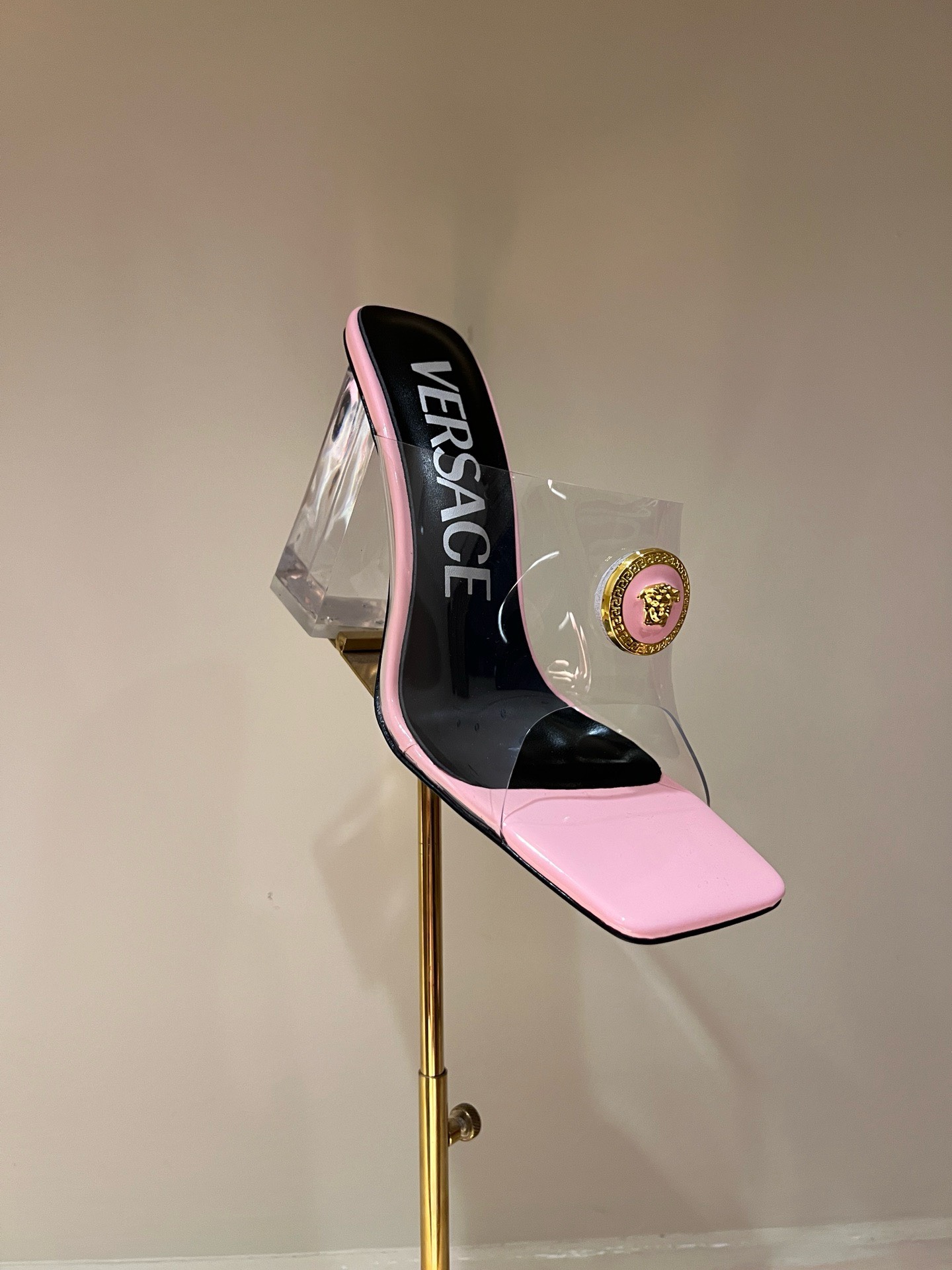 Bagsaaa Versace Sandals In Light Pink