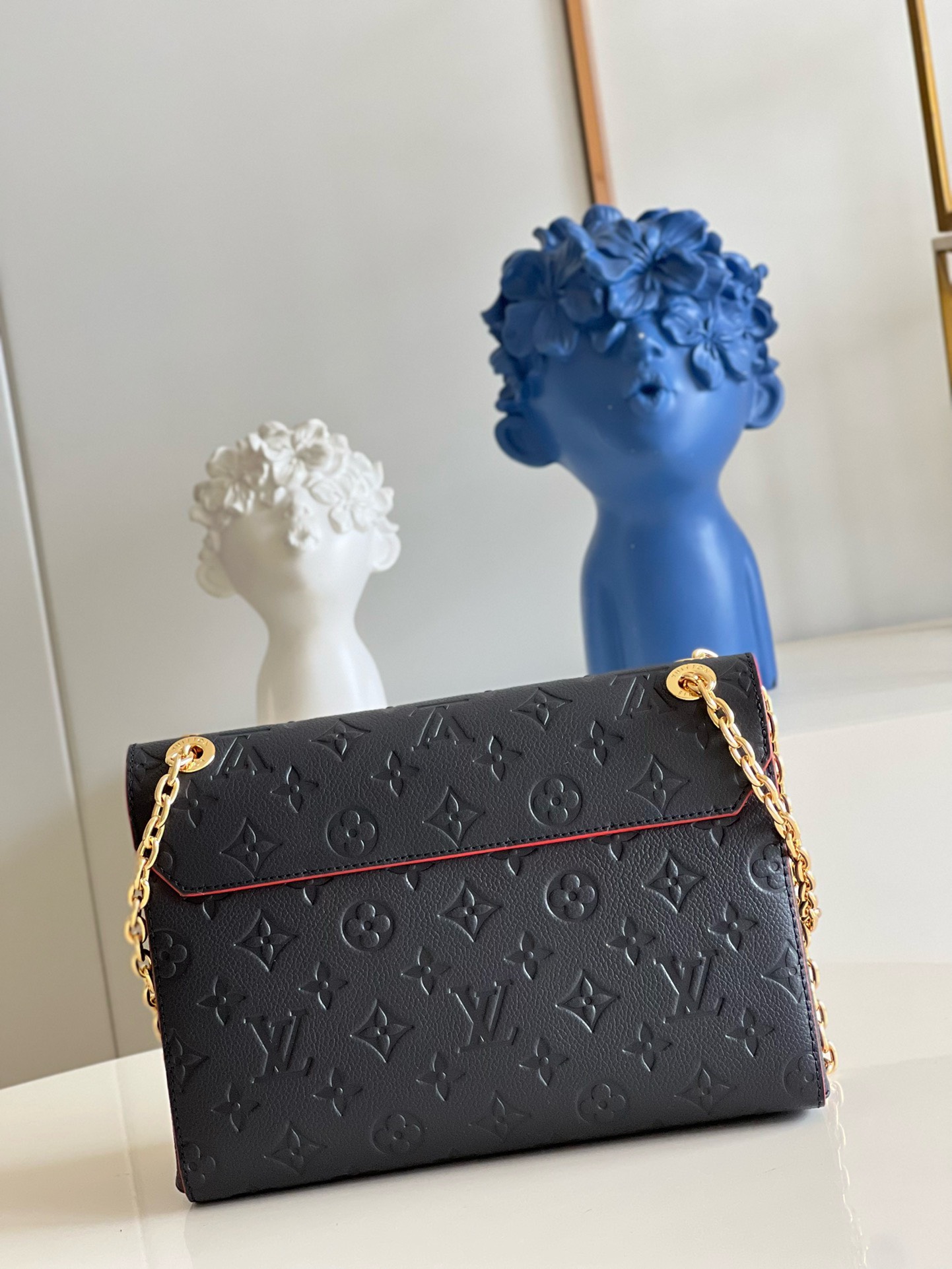 Bagsaaa L0vis Vvtt0n Vavin bag PM Monogram Empreinte Black With Red Line - 25 x 17 x 9.5 cm