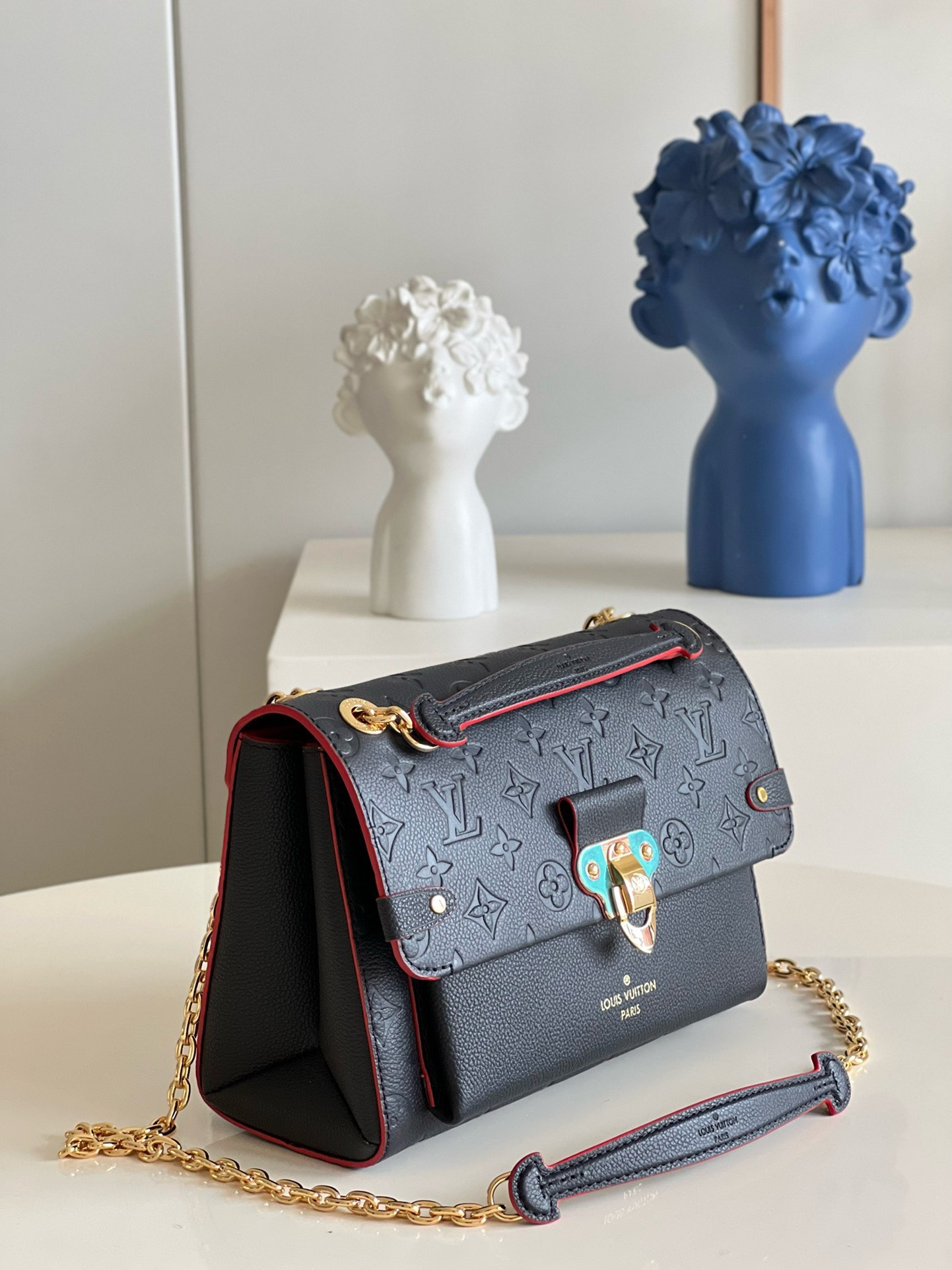 Bagsaaa L0vis Vvtt0n Vavin bag PM Monogram Empreinte Black With Red Line - 25 x 17 x 9.5 cm