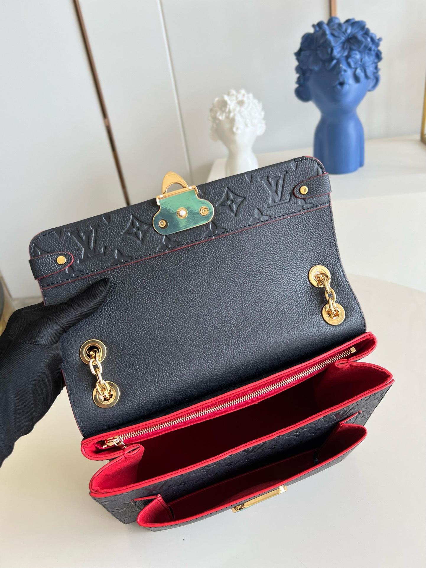Bagsaaa L0vis Vvtt0n Vavin bag PM Monogram Empreinte Black With Red Line - 25 x 17 x 9.5 cm