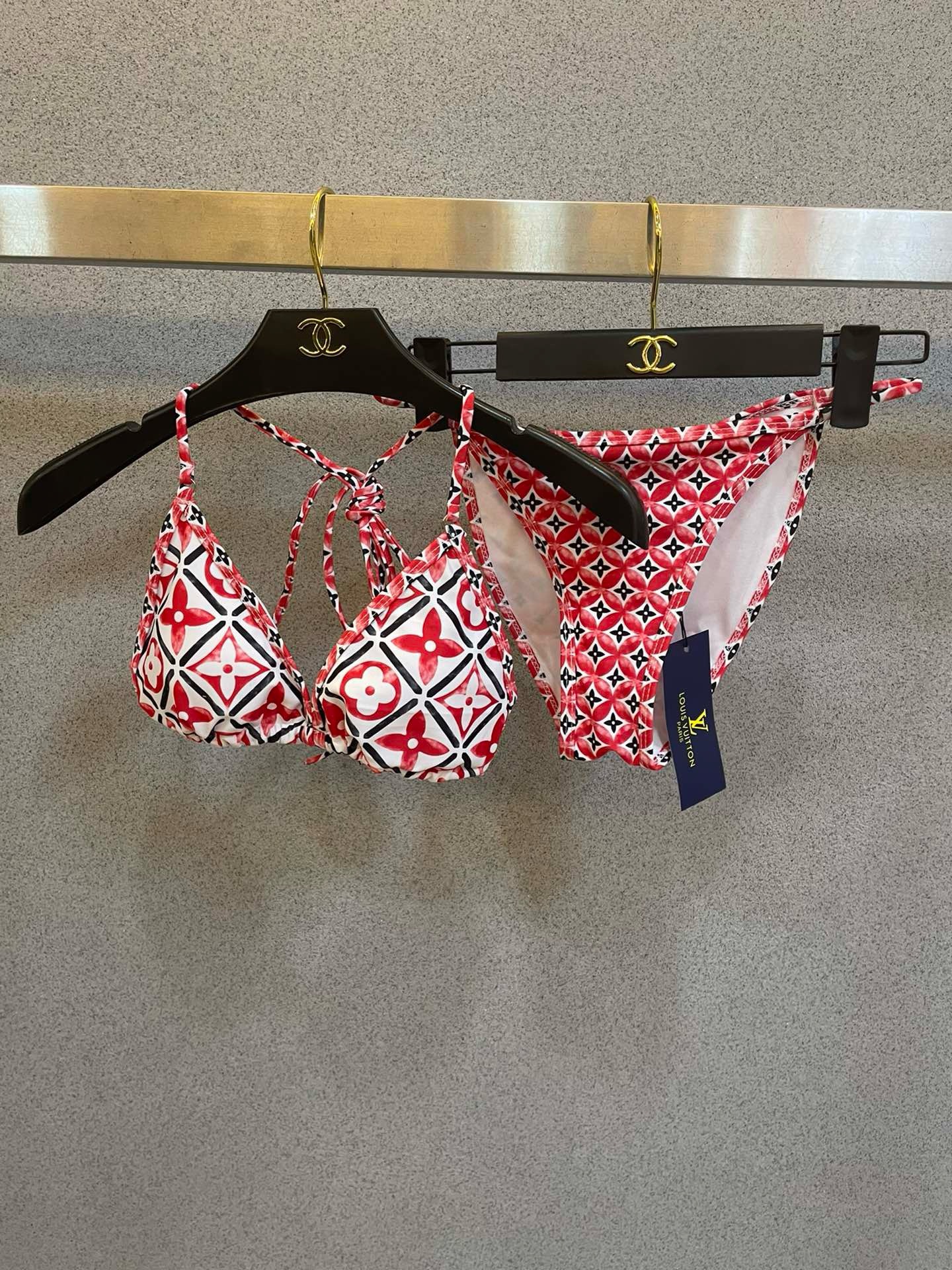 Bagsaaa L0vis Vvtt0n Monogram Flower Tile Red Bikini