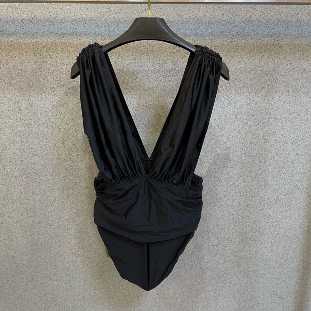 Bagsaaa Gvc*1 Black One Piece