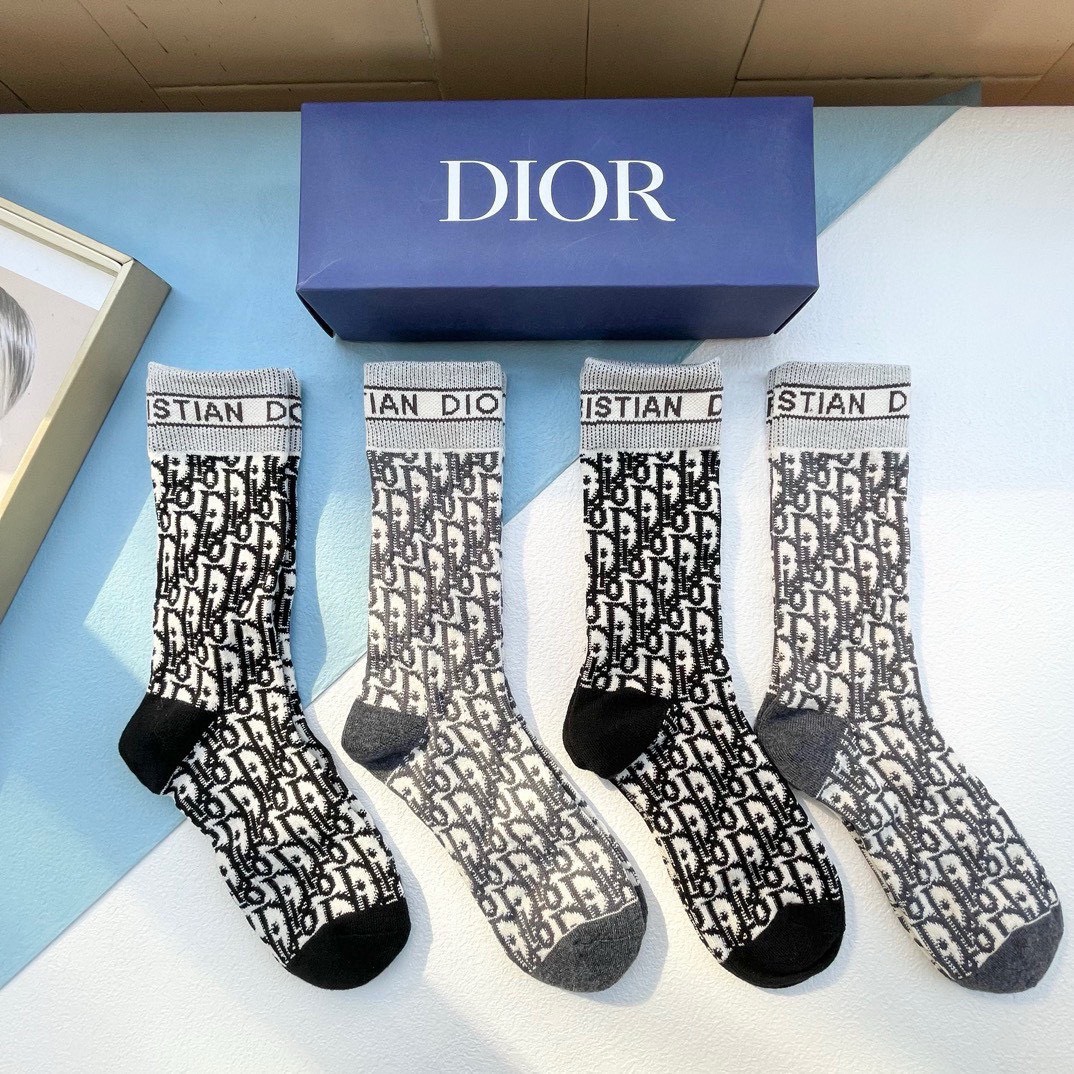 Bagsaaa D10r Oblique Jacquard Socks Set