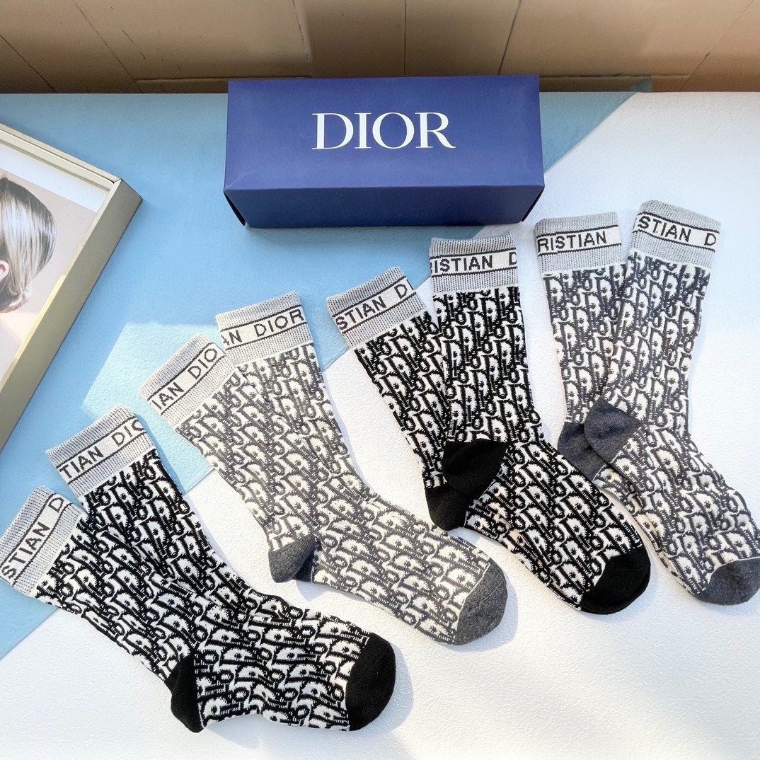 Bagsaaa D10r Oblique Jacquard Socks Set