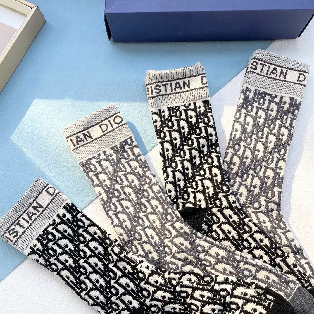 Bagsaaa D10r Oblique Jacquard Socks Set