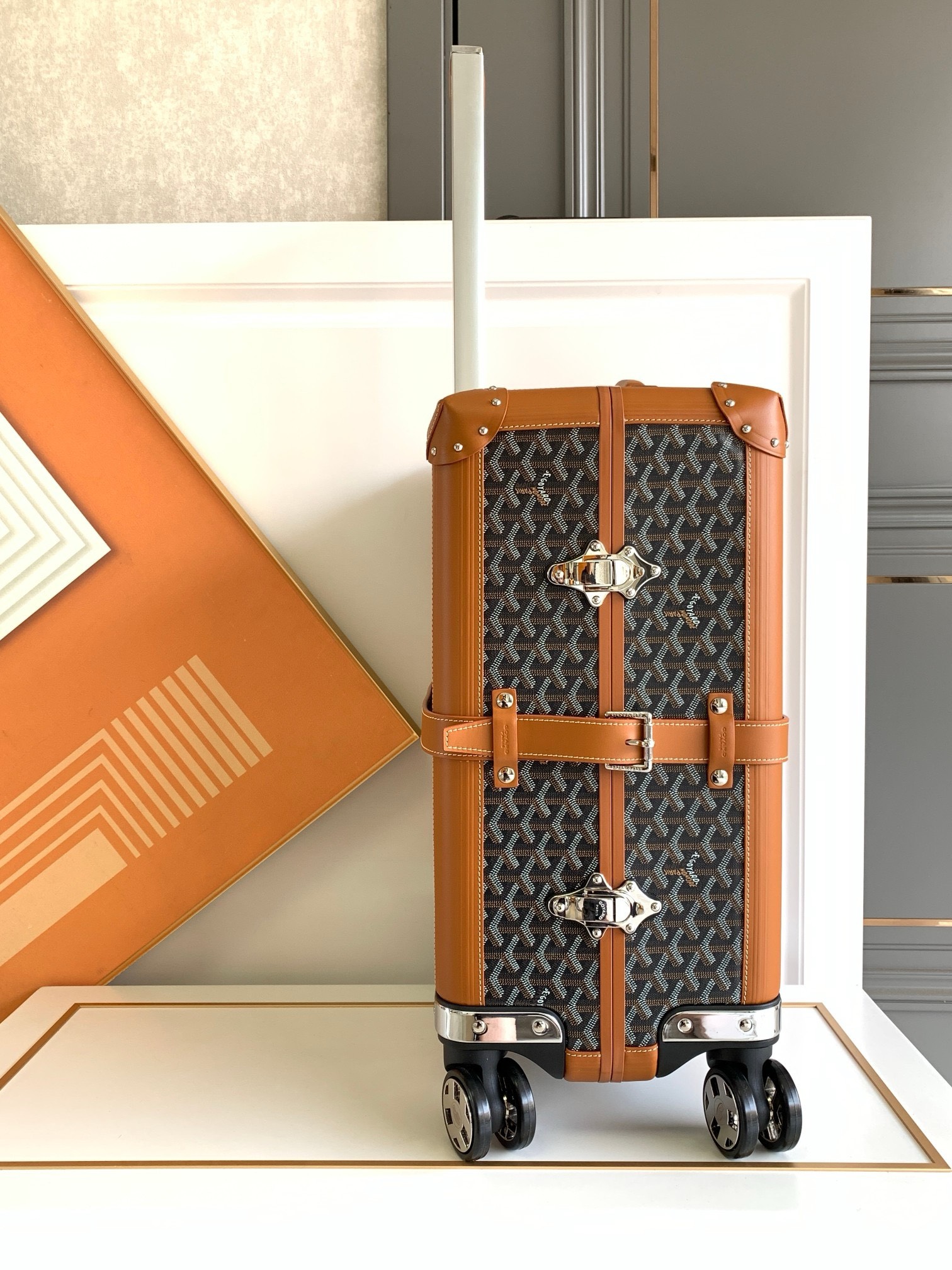 BAGSAAA G09ard ABA BOURGET SUITCASE ORANGE