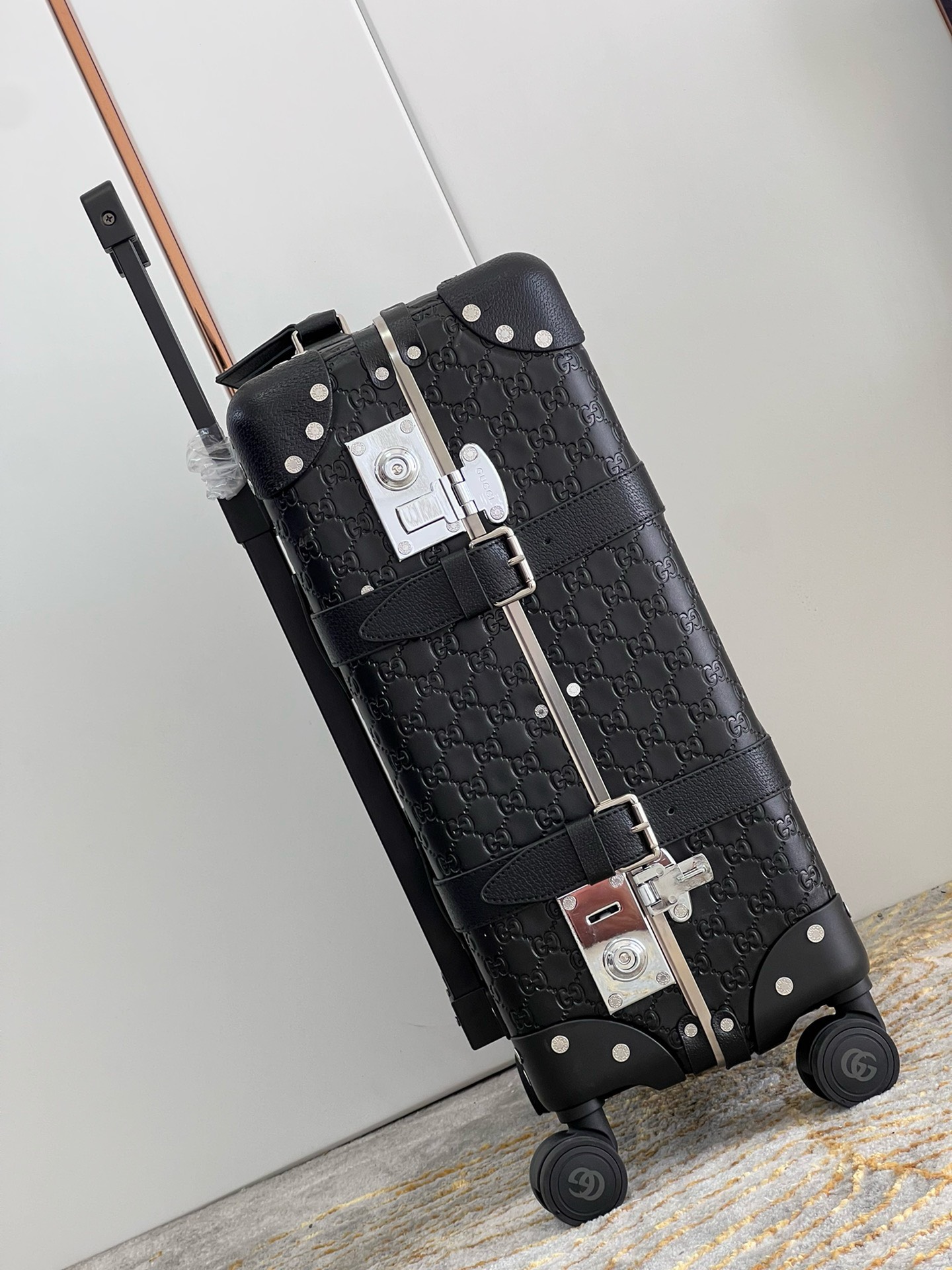 Bagsaaa Gvc*1 X Globe-Trotter GG Svp*me cabin case black leather