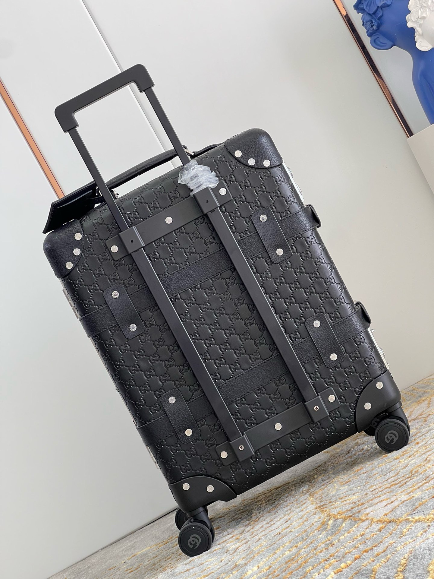 Bagsaaa Gvc*1 X Globe-Trotter GG Svp*me cabin case black leather