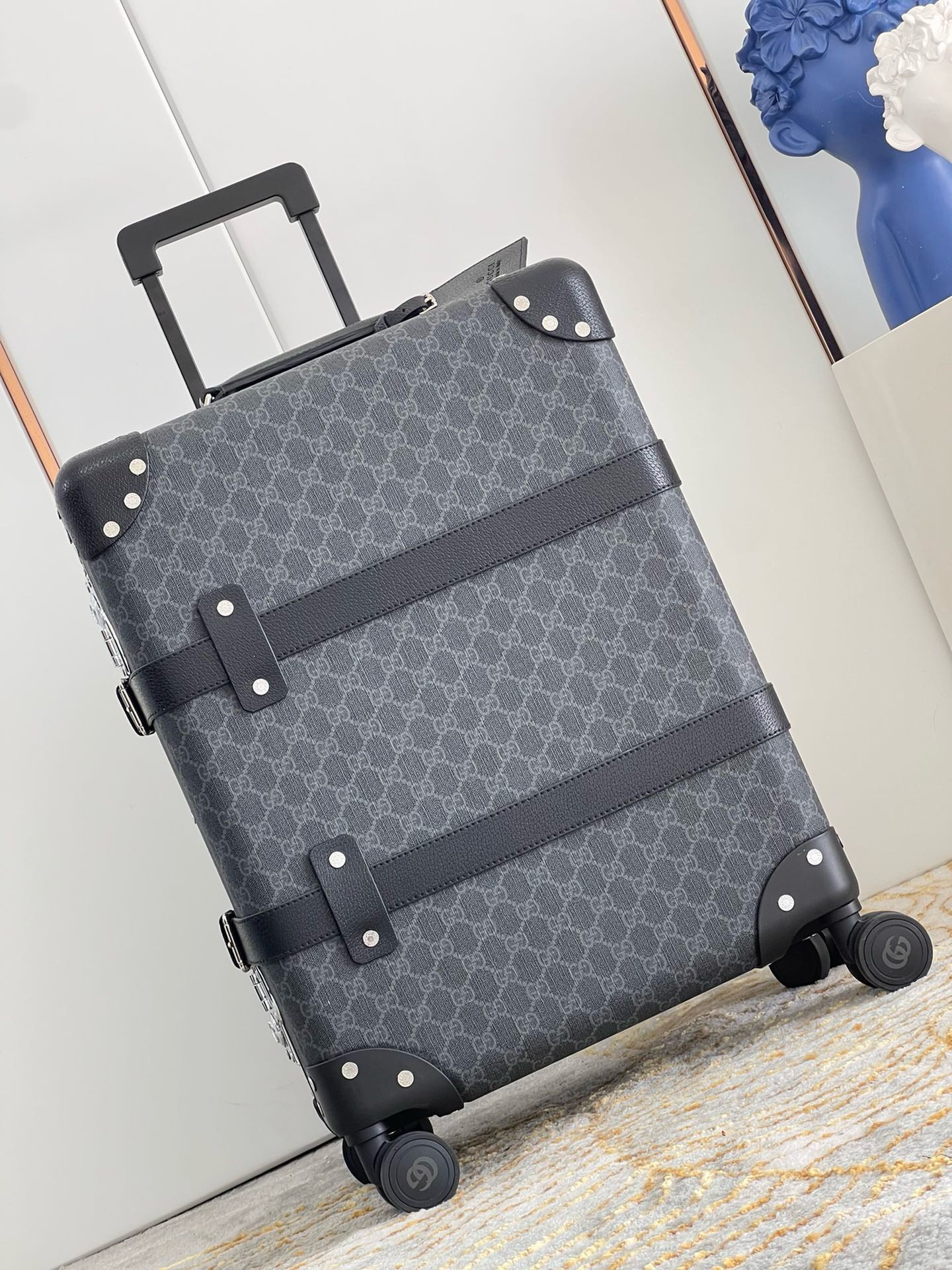 Bagsaaa Gvc*1 X Globe-Trotter GG Svp*me cabin case 