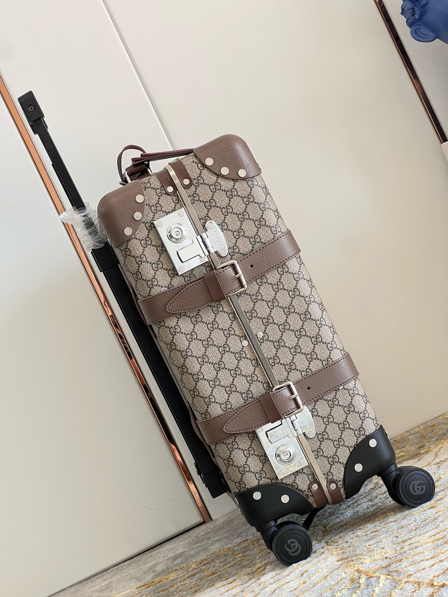 Bagsaaa Gvc*1 X Globe-Trotter GG Svp*me cabin case beieg
