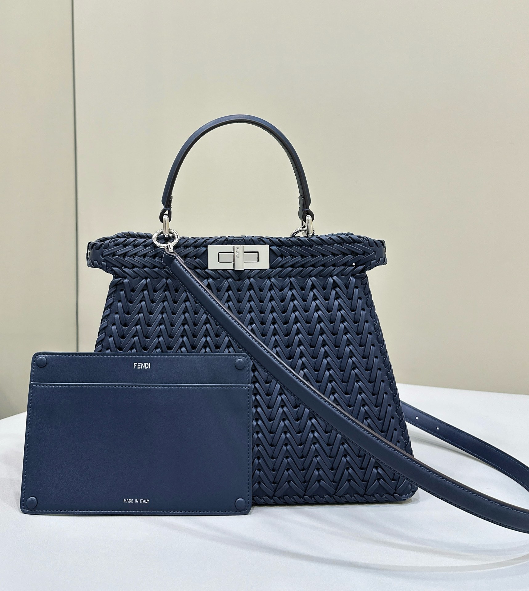 Bagsaaa F**di Peekaboo ISeeU Petite Blue - 33*12*25cm